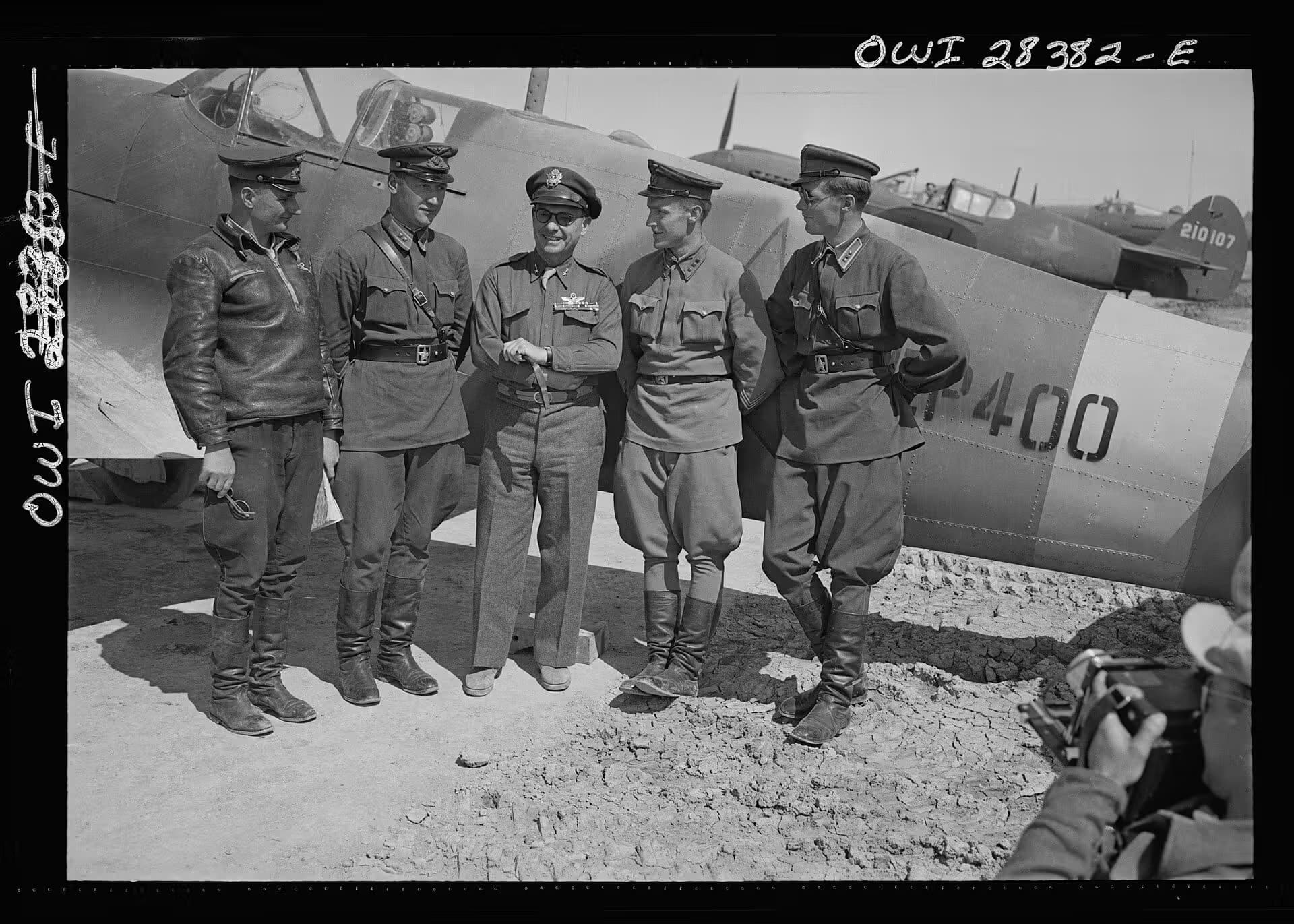 Unidentified — Single-engine aircraft