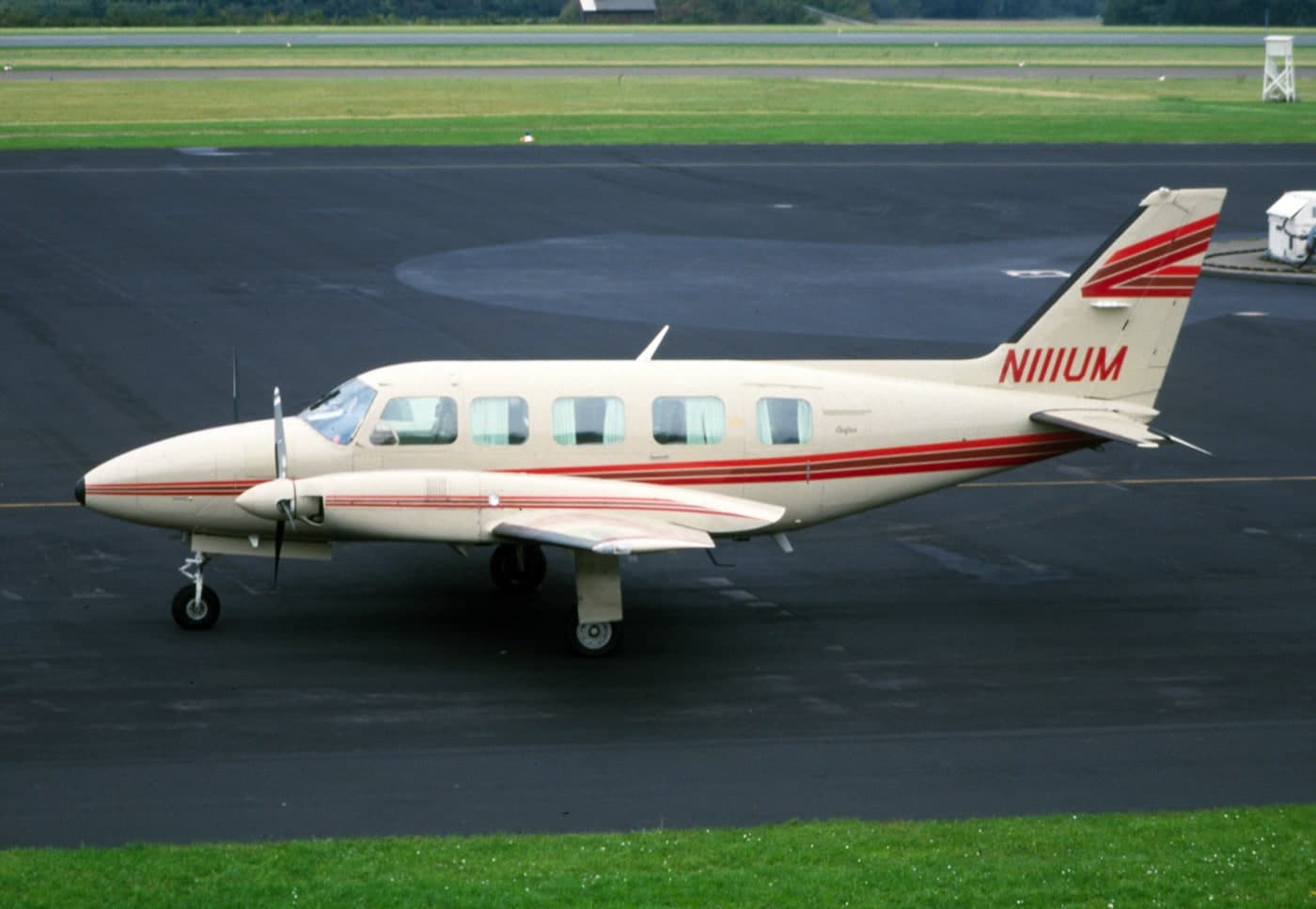 N111UM — Piper