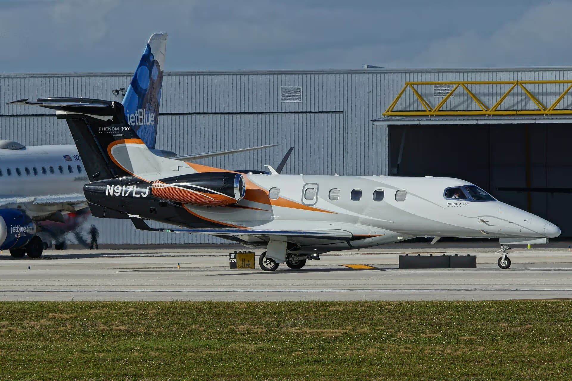N917LJ — Embraer