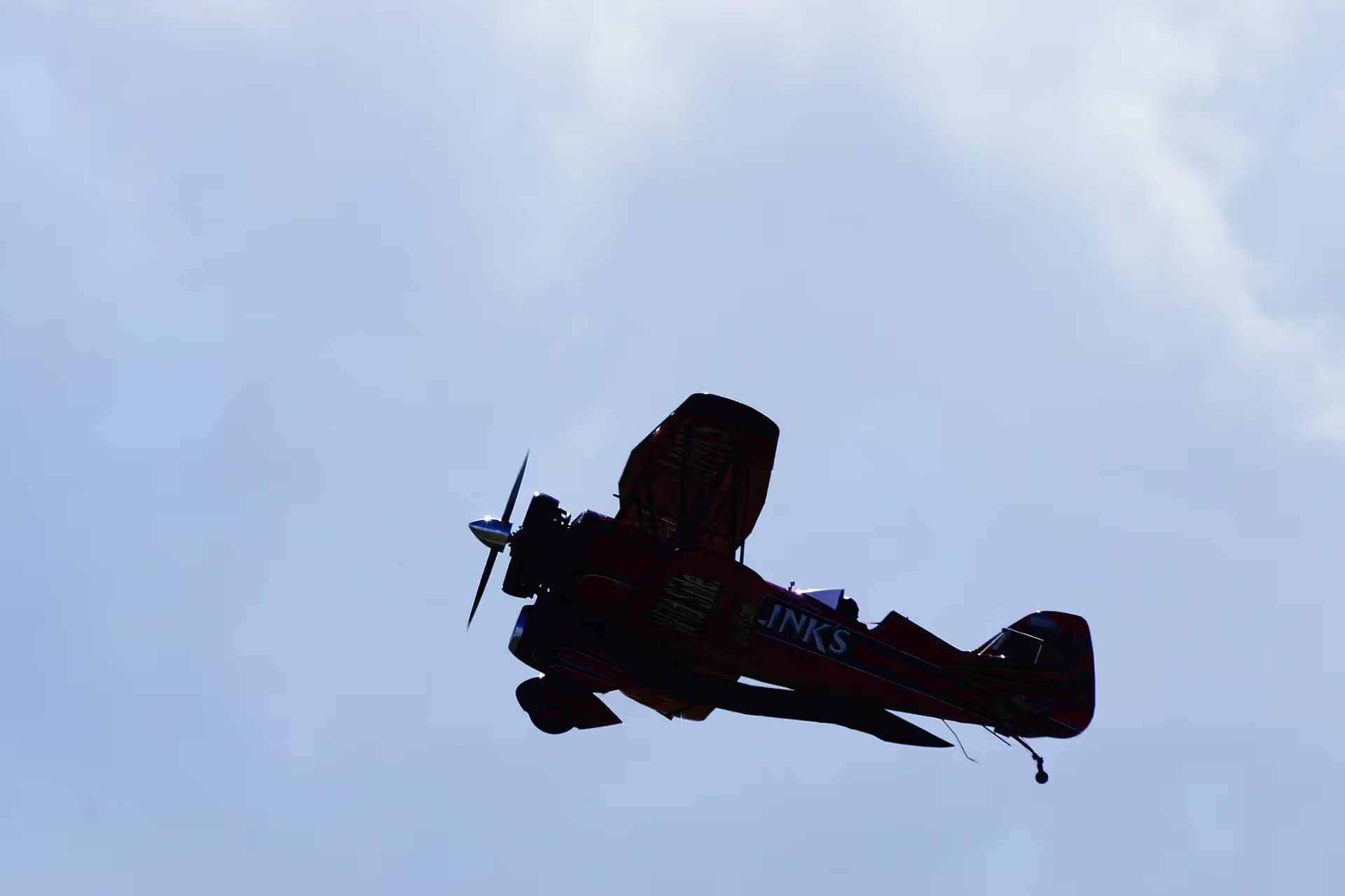 Unidentified — Single-engine aircraft