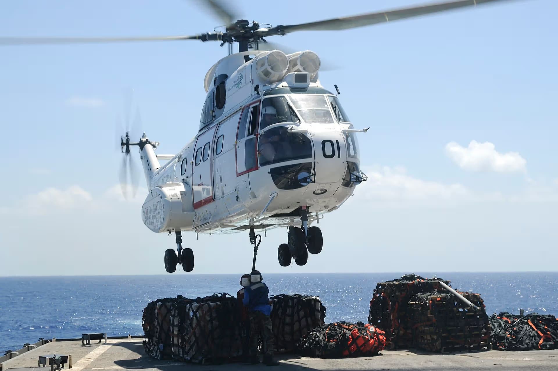 N330J — Helicopter
