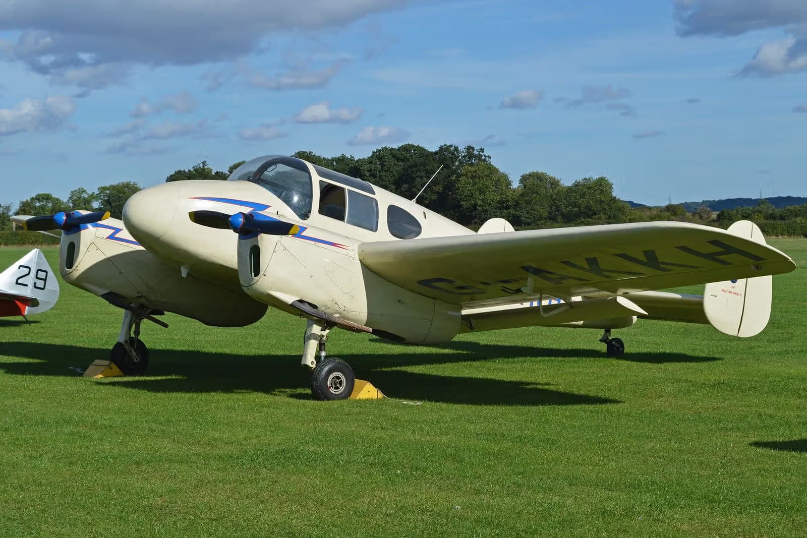 G-AKKH — Twin-engine aircraft