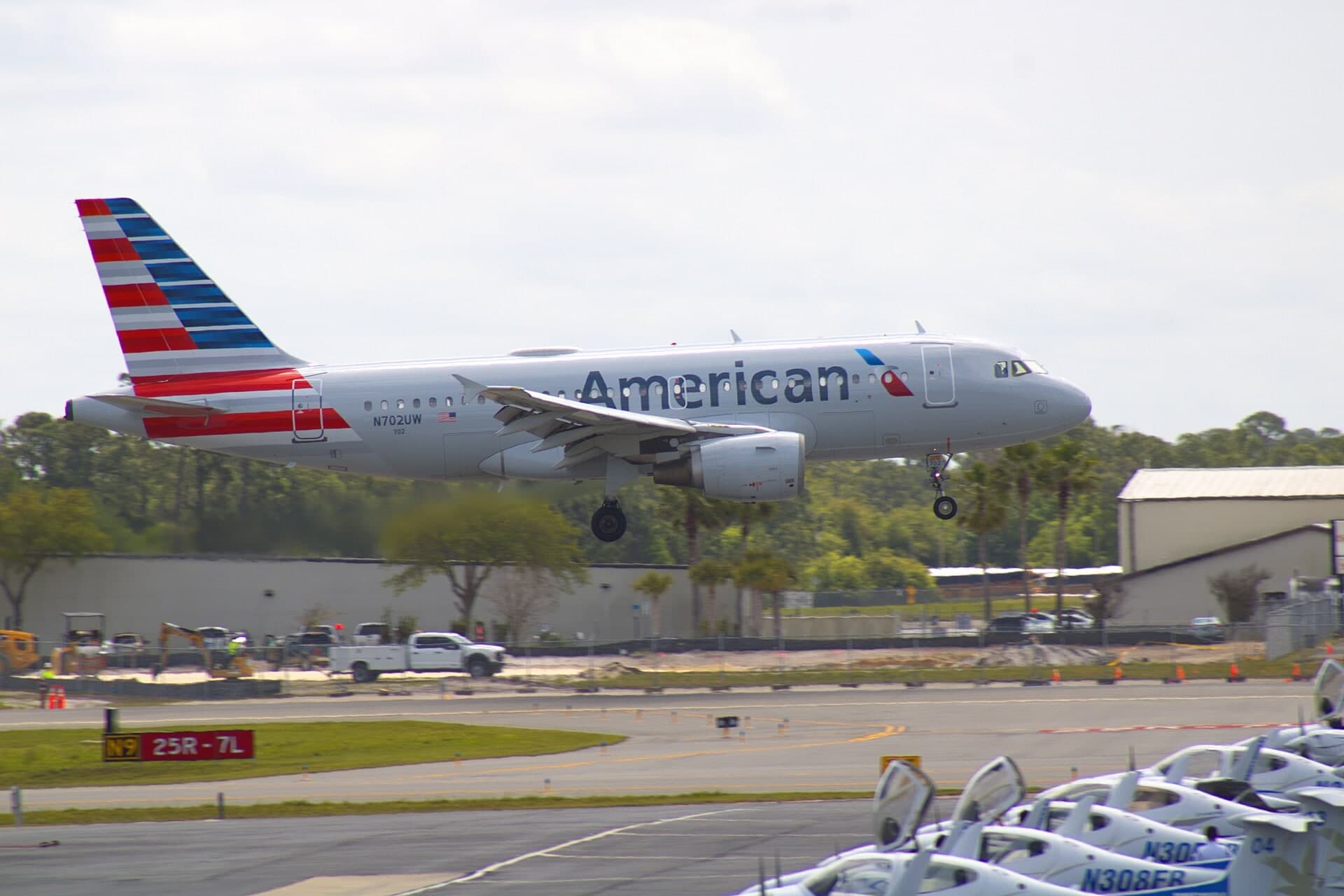 N702UW — Airbus