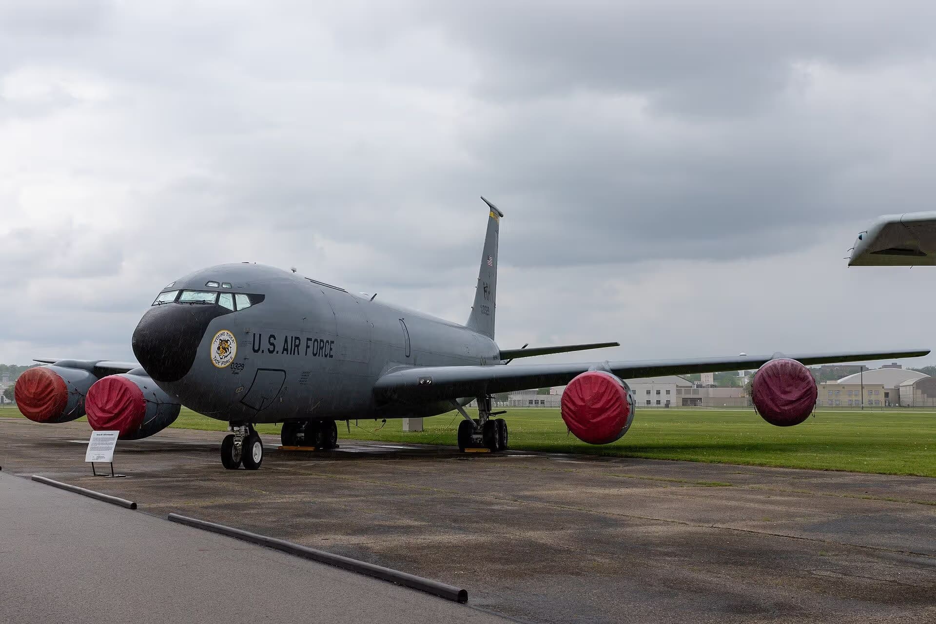 Unidentified — Aircraft