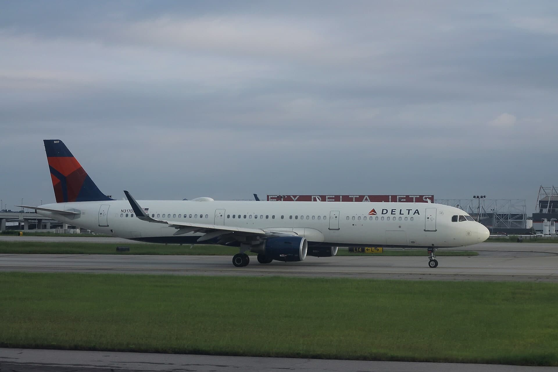 N317DN — Airbus