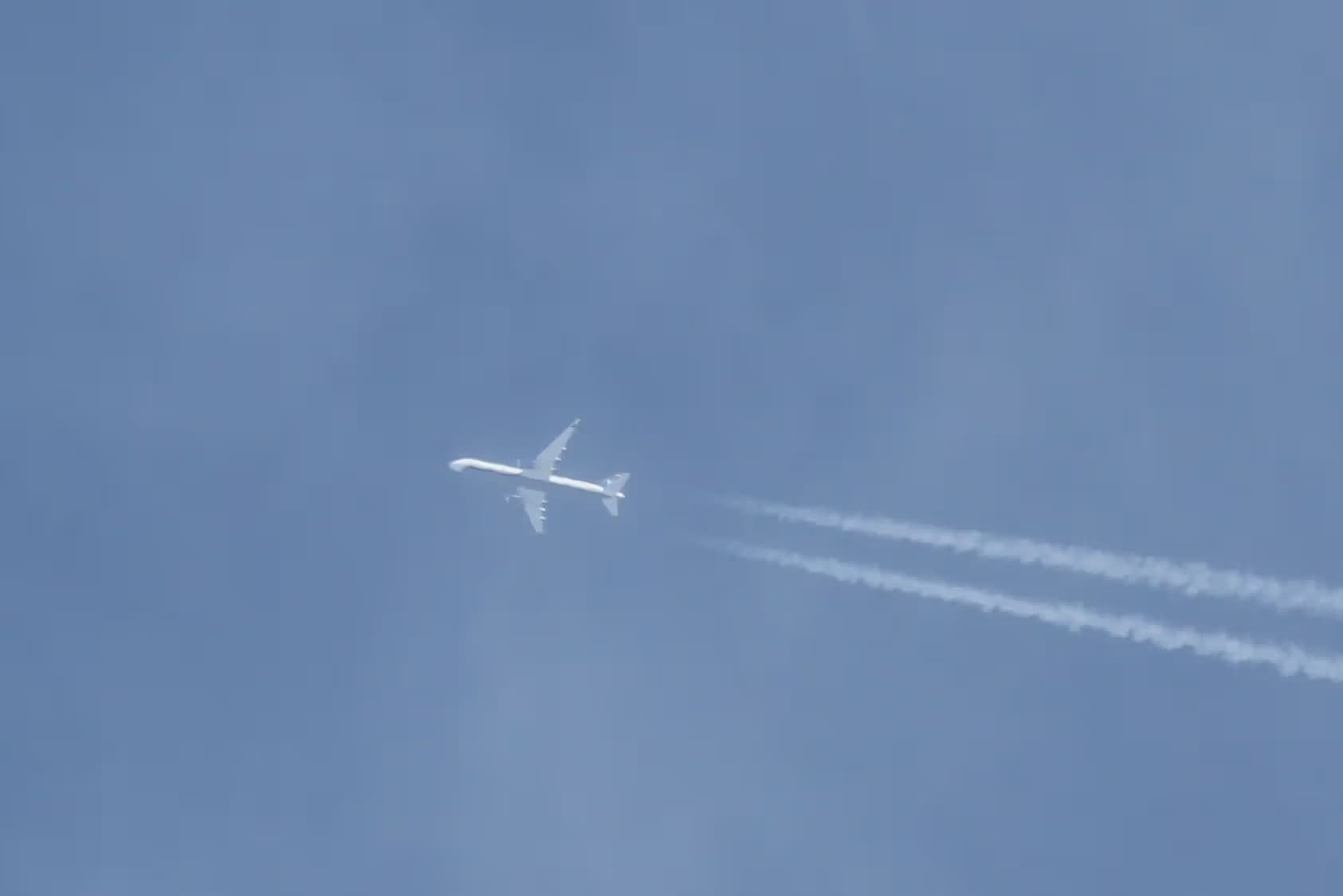 N935UW — Aircraft