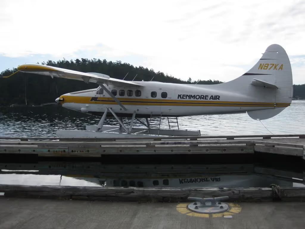 N87KA — De Havilland