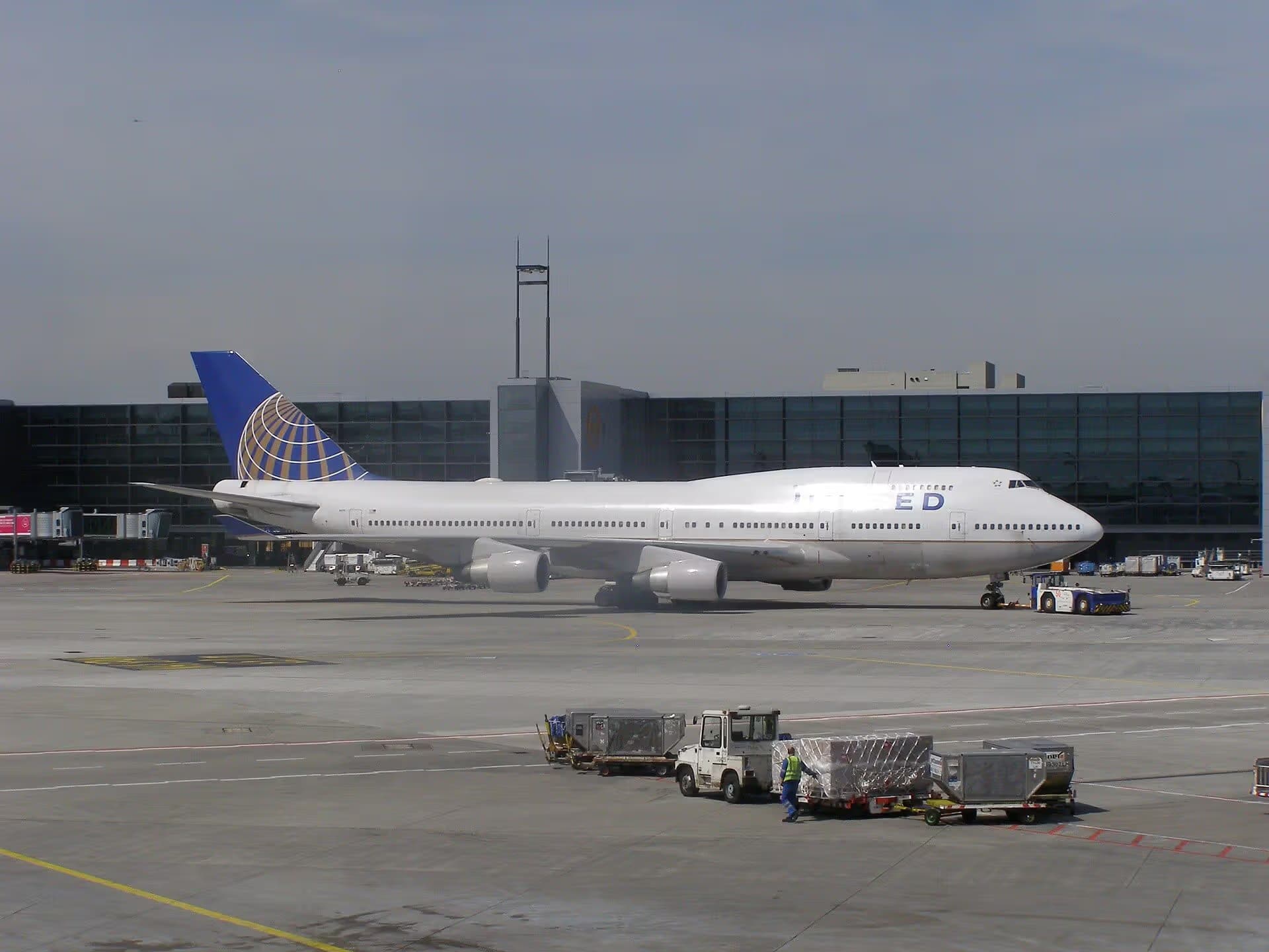 N199UA — Boeing