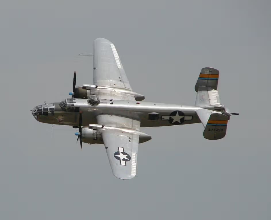 Unidentified — Twin-engine aircraft