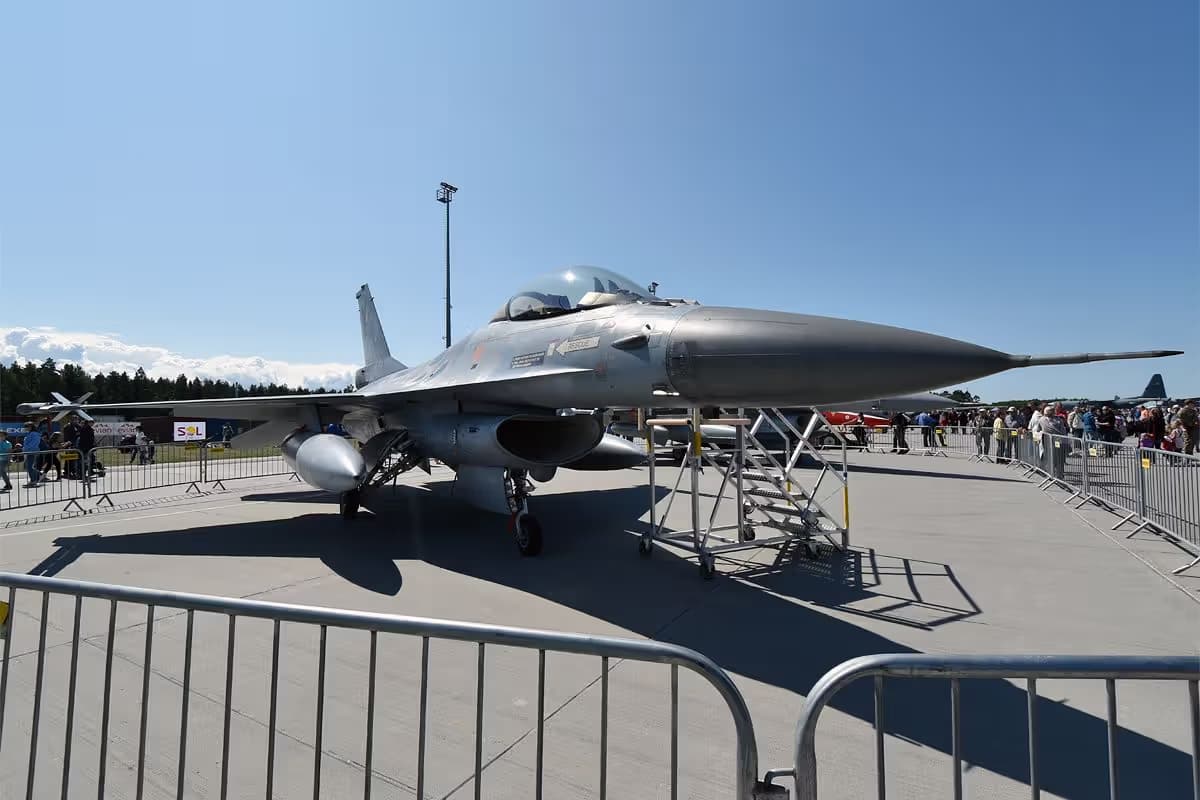 Unidentified — Aircraft