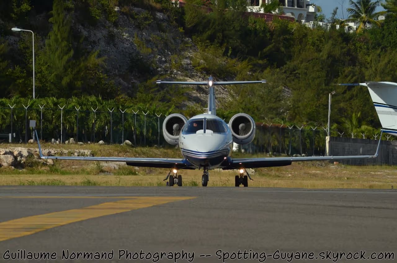 N973HR — Business jet