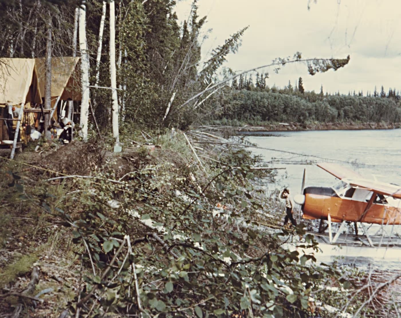 N766 — Floatplane