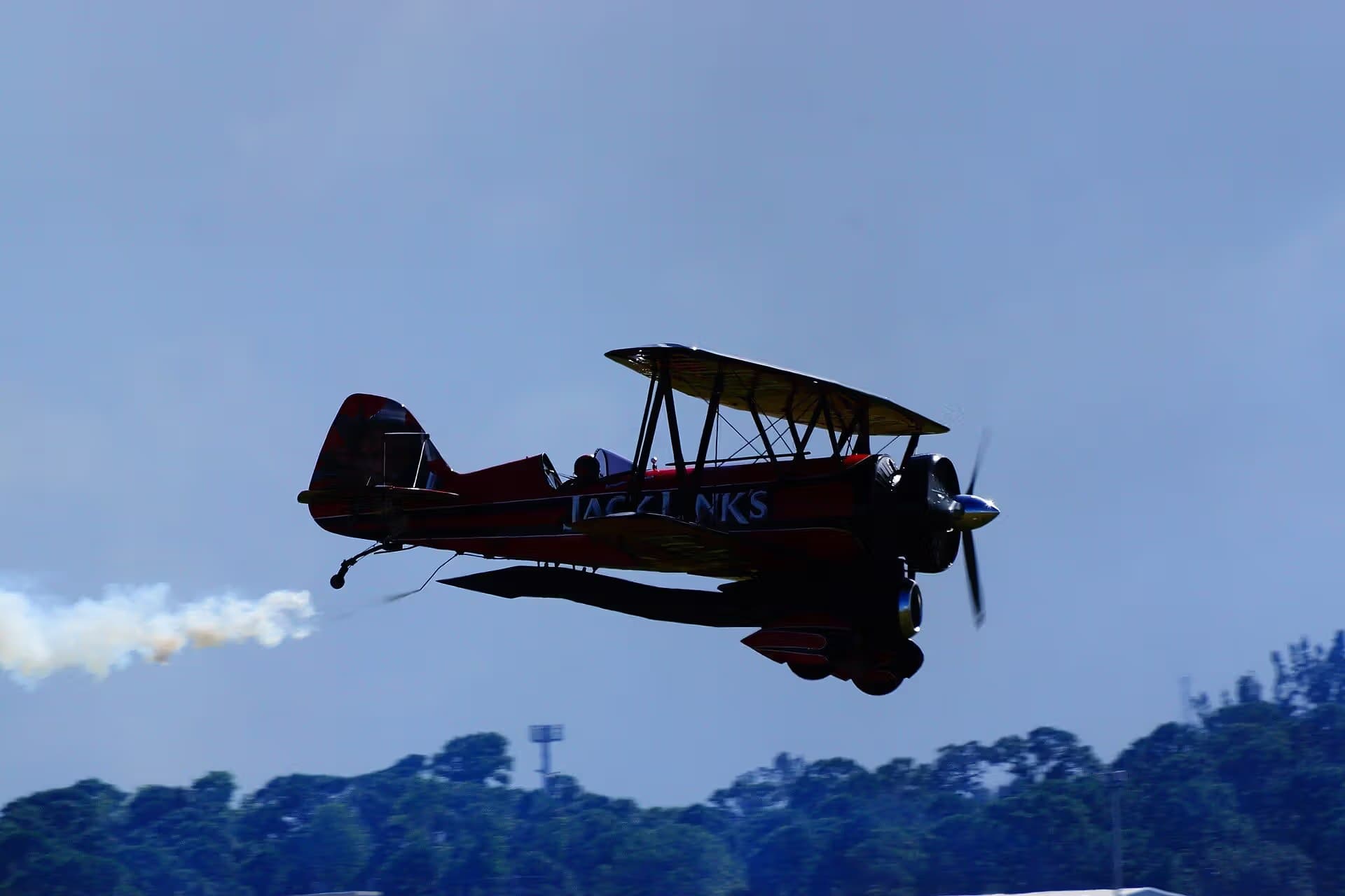 Unidentified — Single-engine aircraft