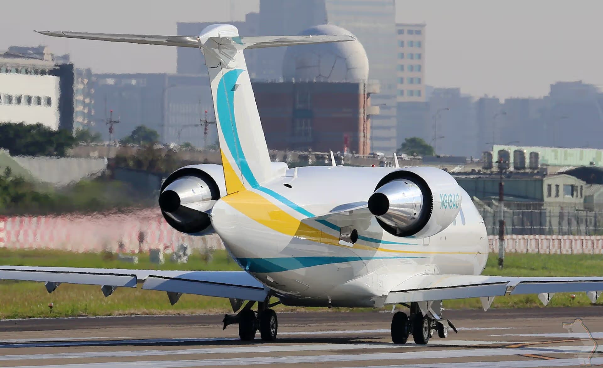N818AC — Bombardier