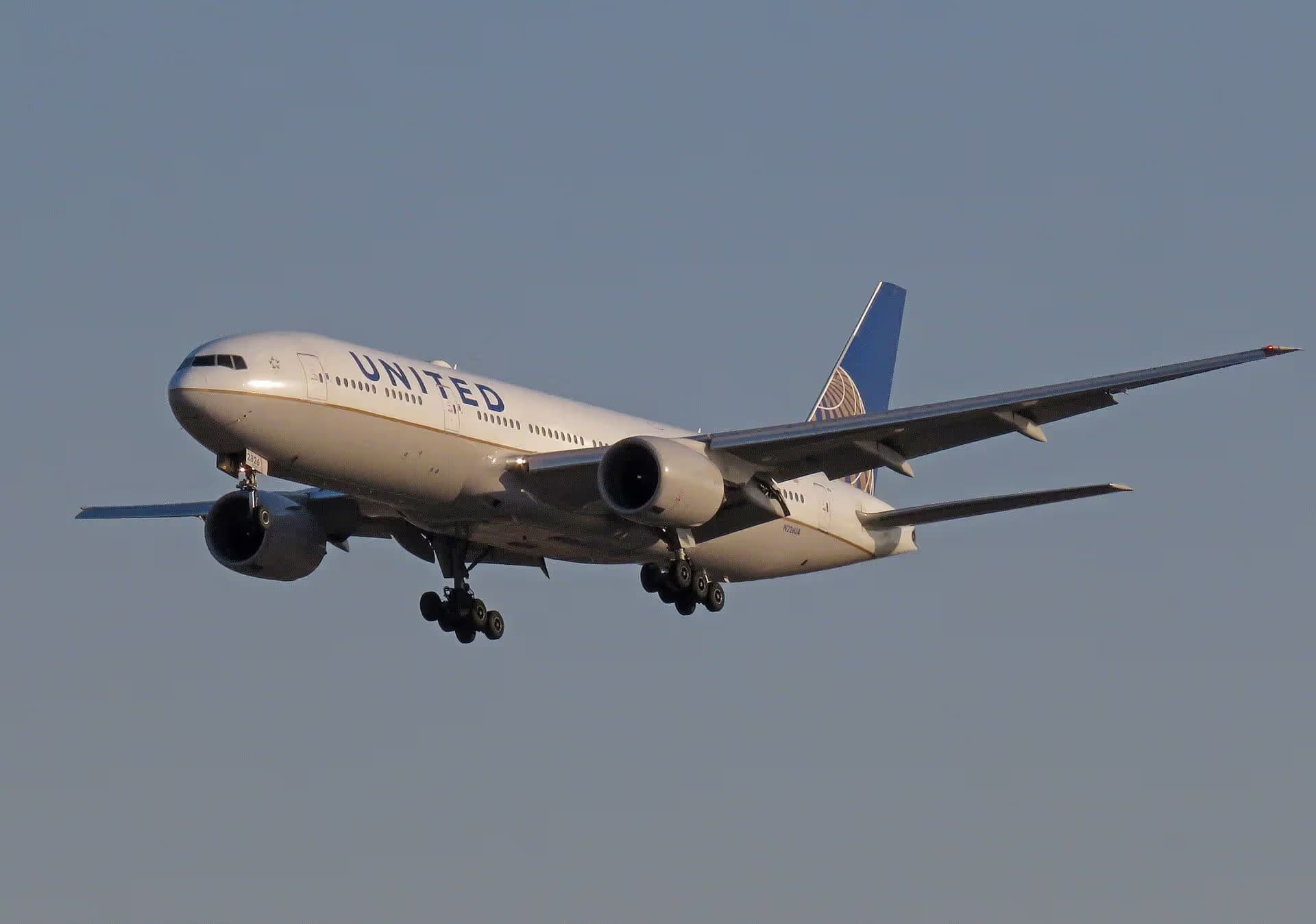 N226UA — Boeing