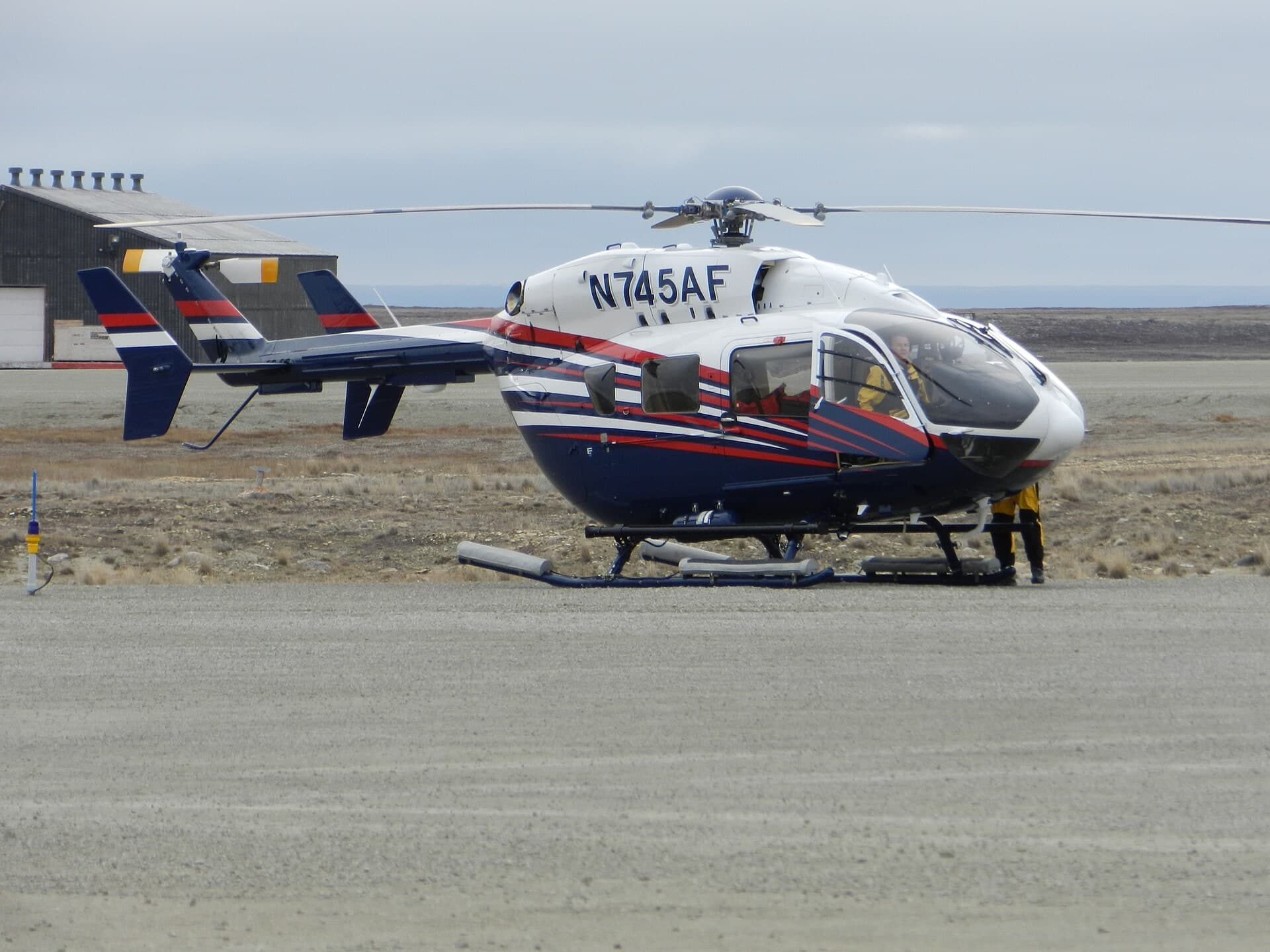 N745AF — Helicopter