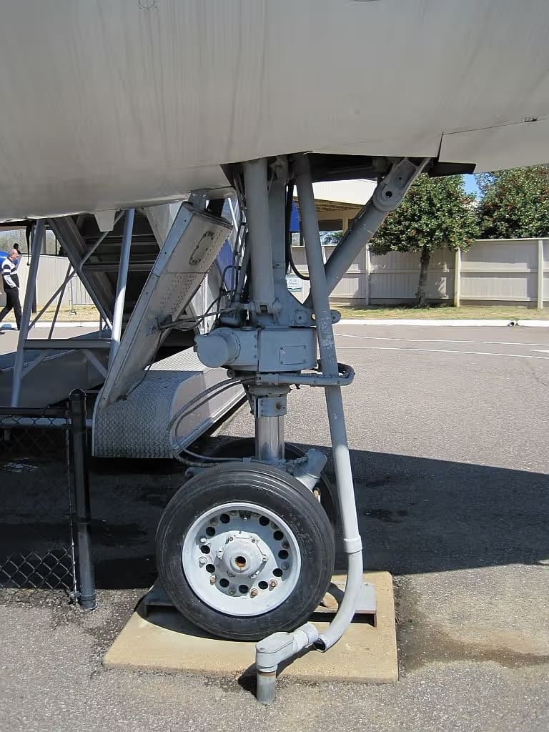 Unidentified — Aircraft