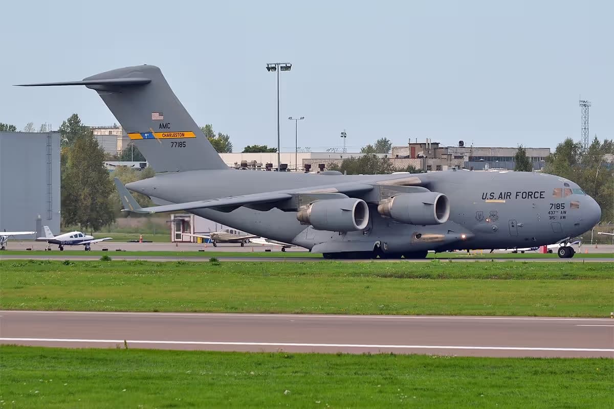 Unidentified — Boeing