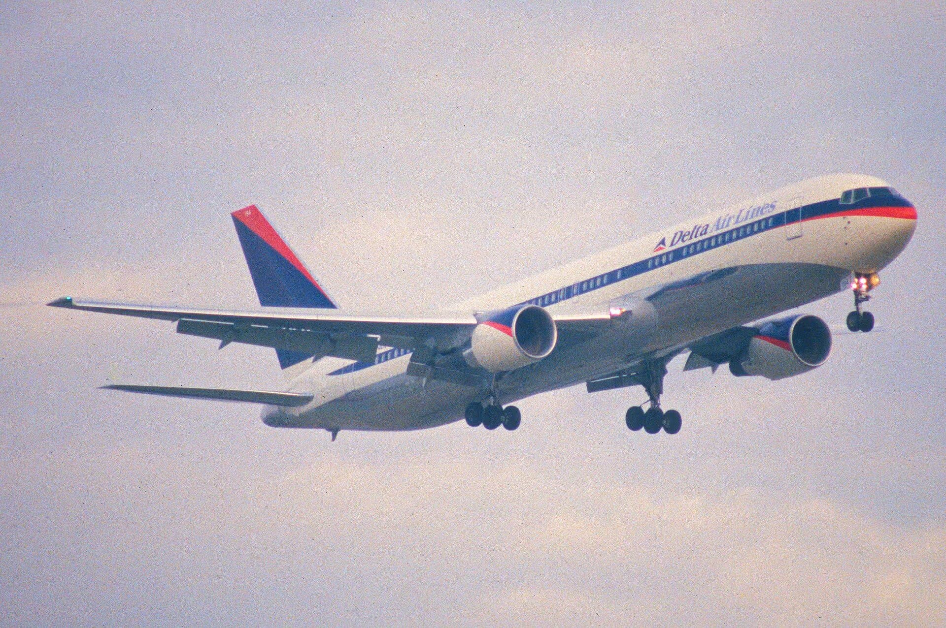 N194DN — Boeing