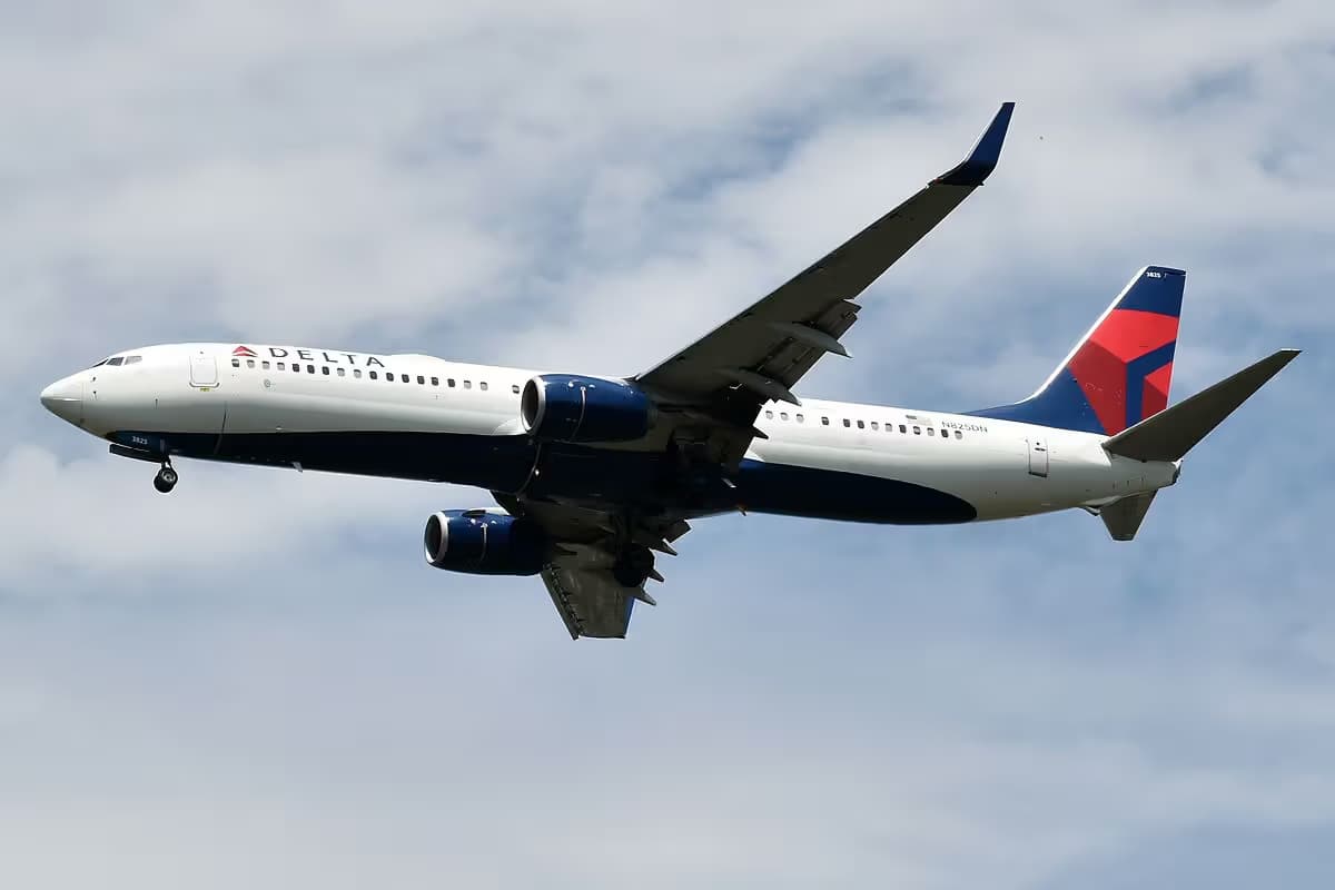 N825DN — Boeing