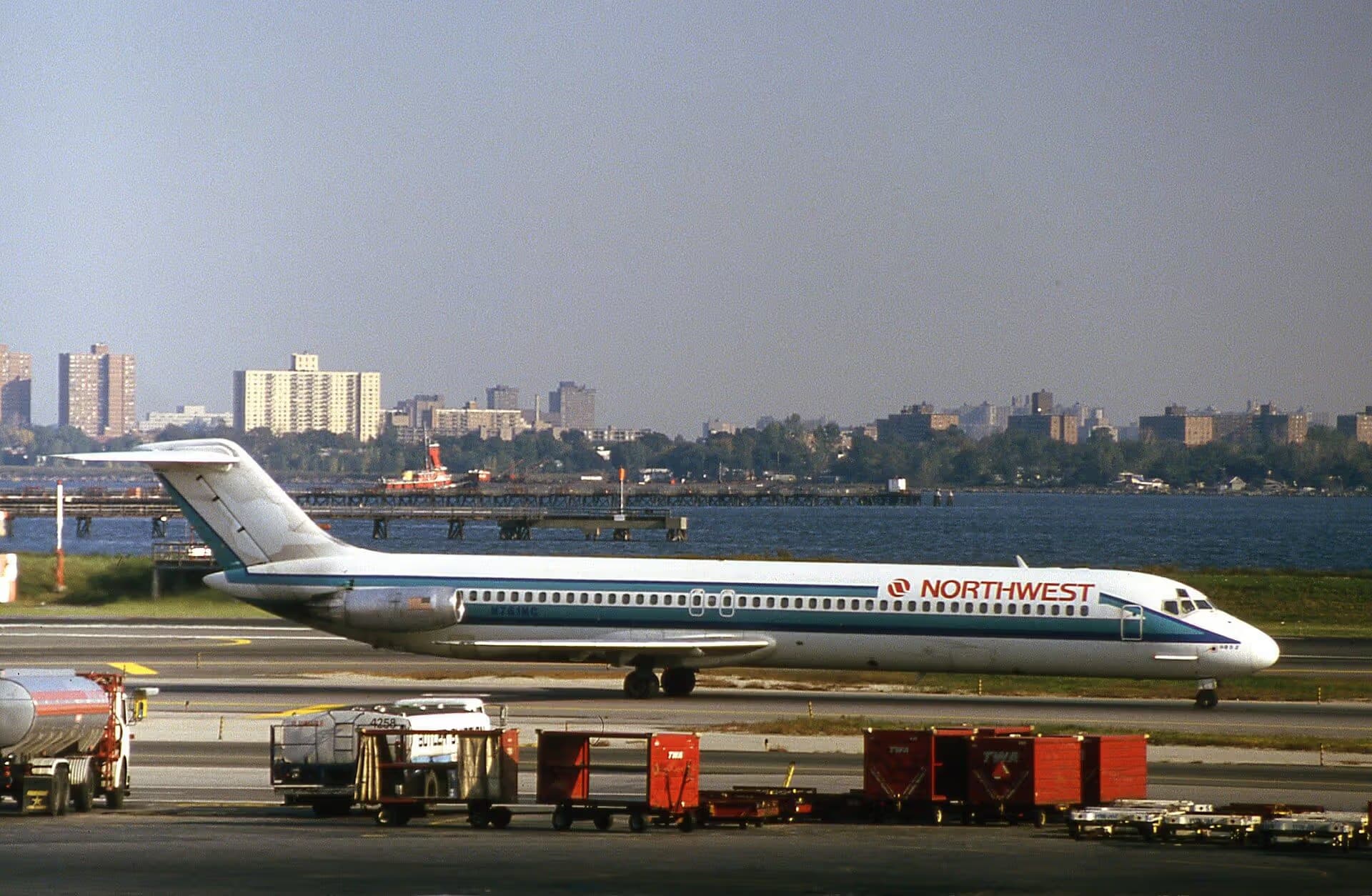 N761NC — Douglas