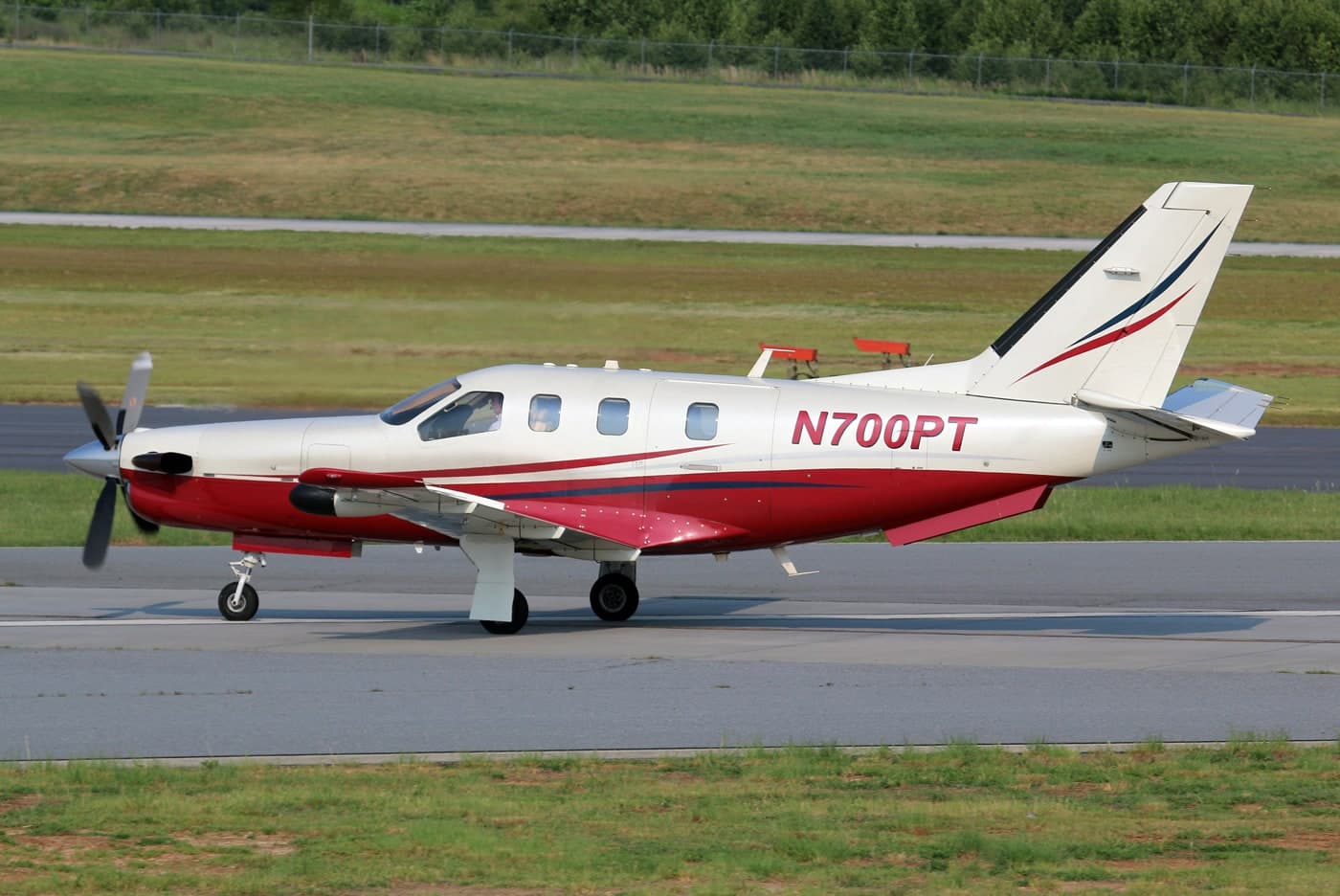 N700PT — Single-engine aircraft