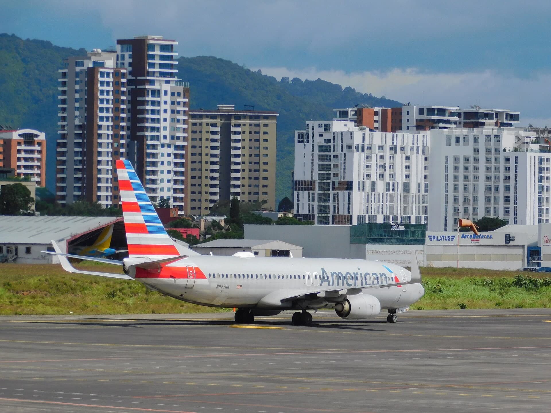 N927NN — Boeing