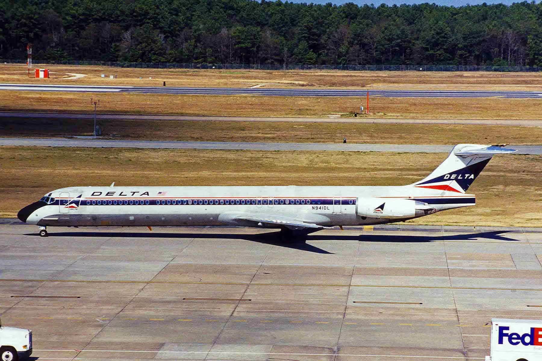 N941DL — Aircraft