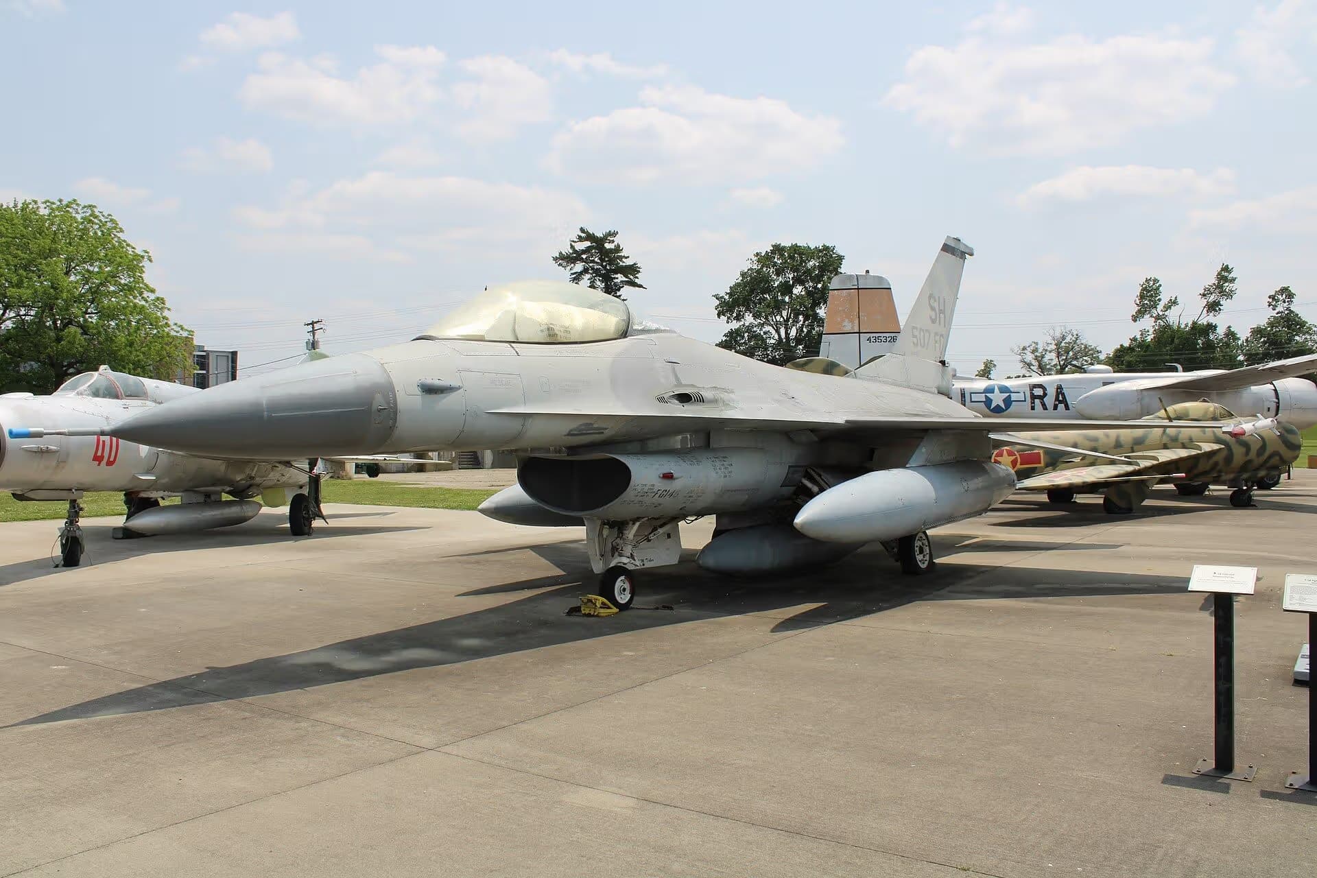 Unidentified — Aircraft
