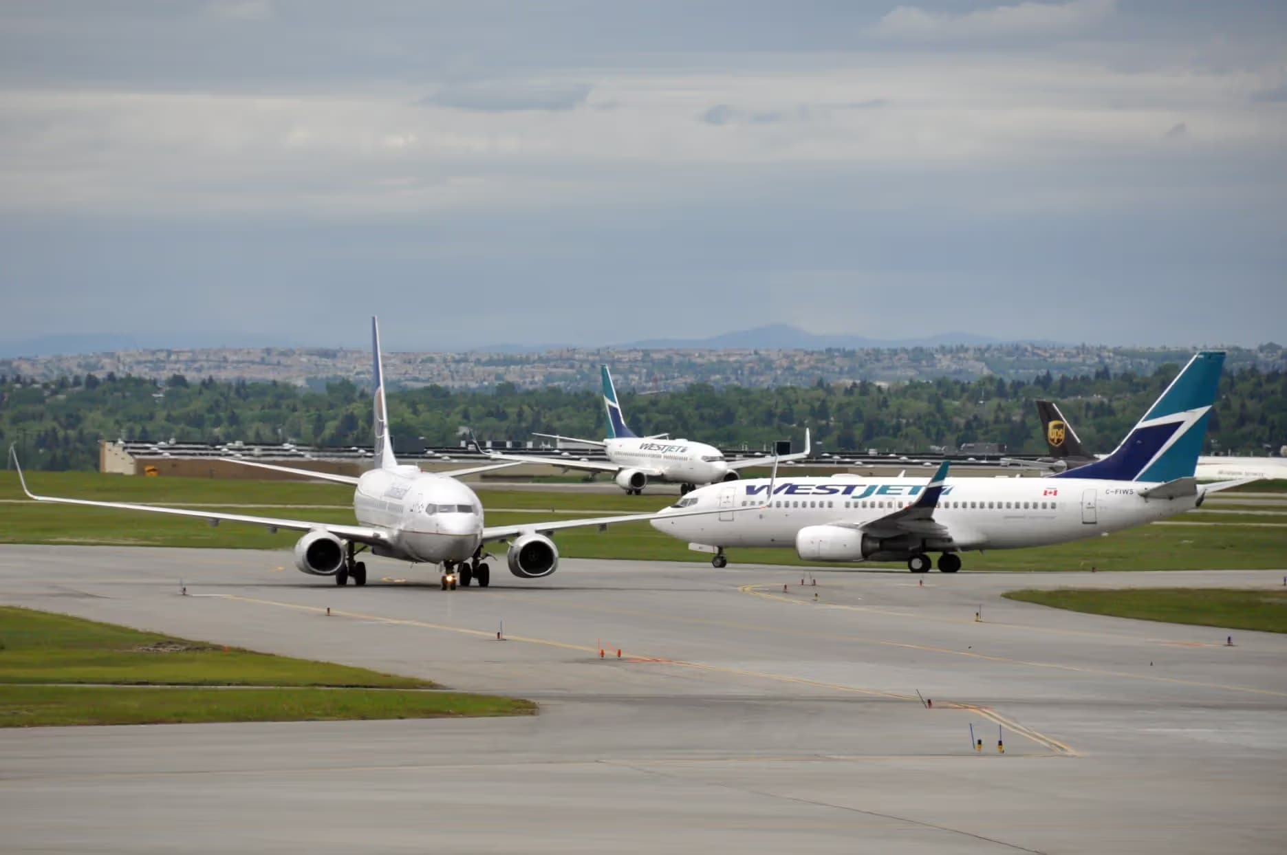 N16703 — Boeing at Calgary International Airport