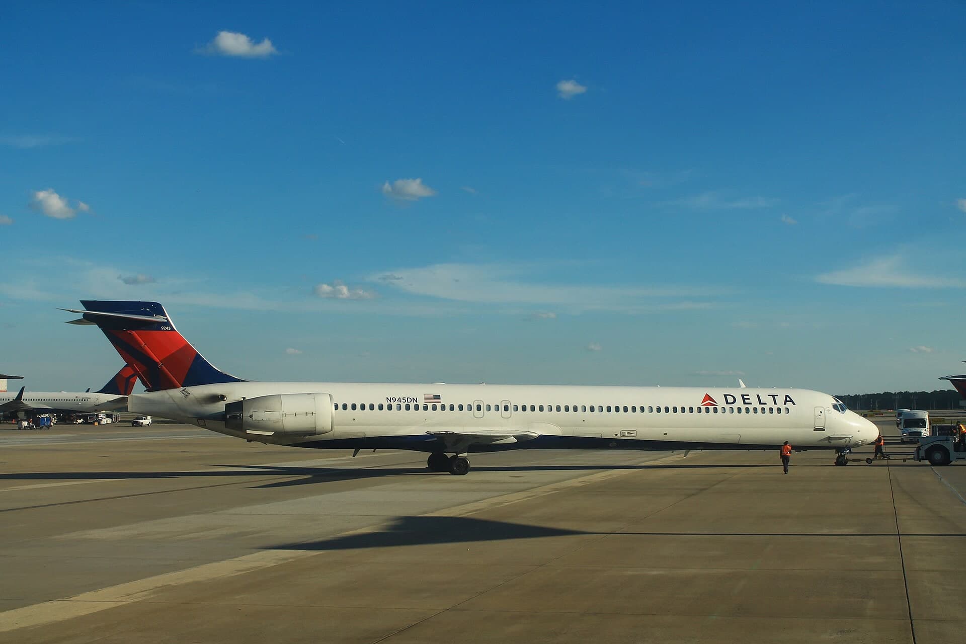 N945DN — Aircraft