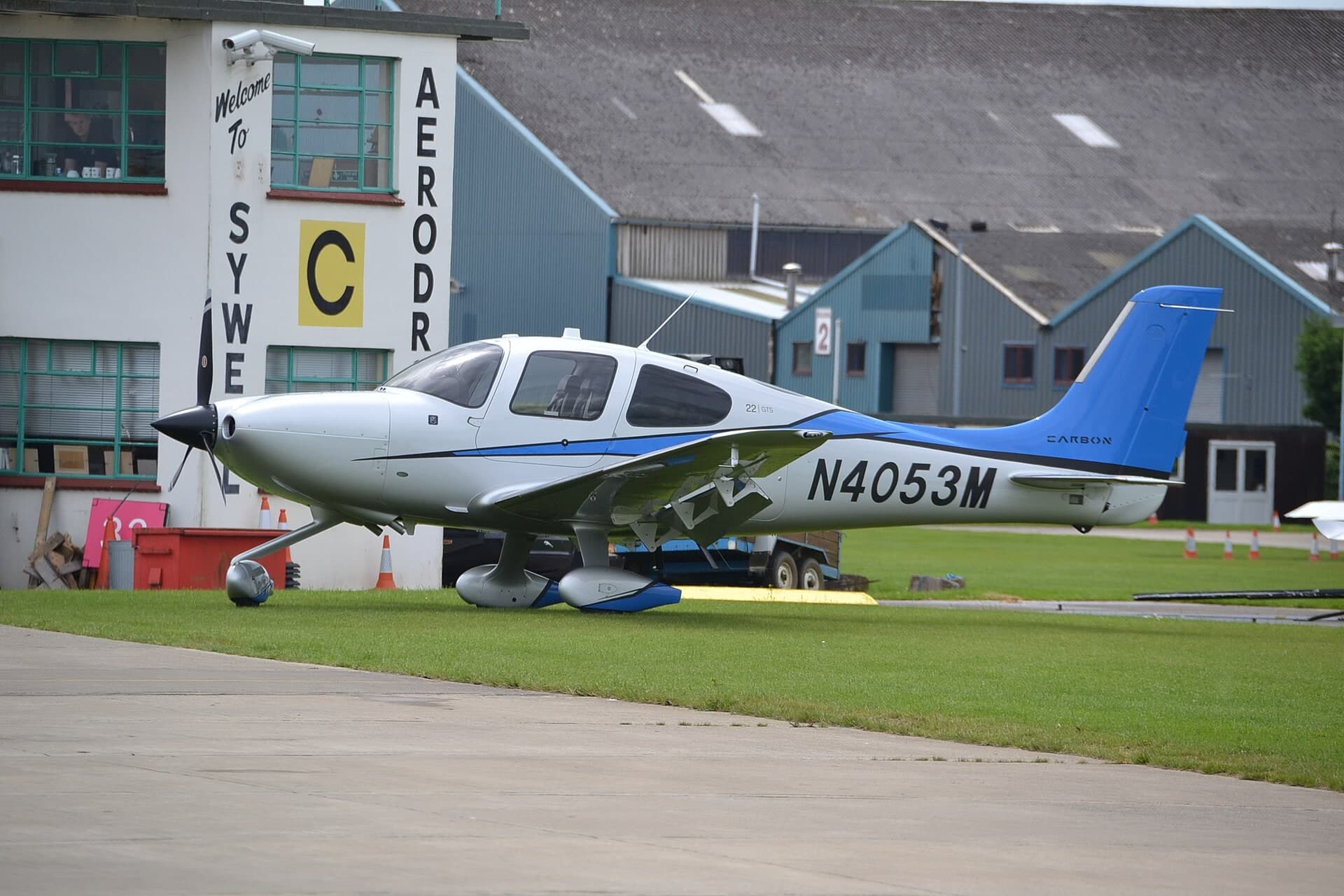 N4053M — Cirrus