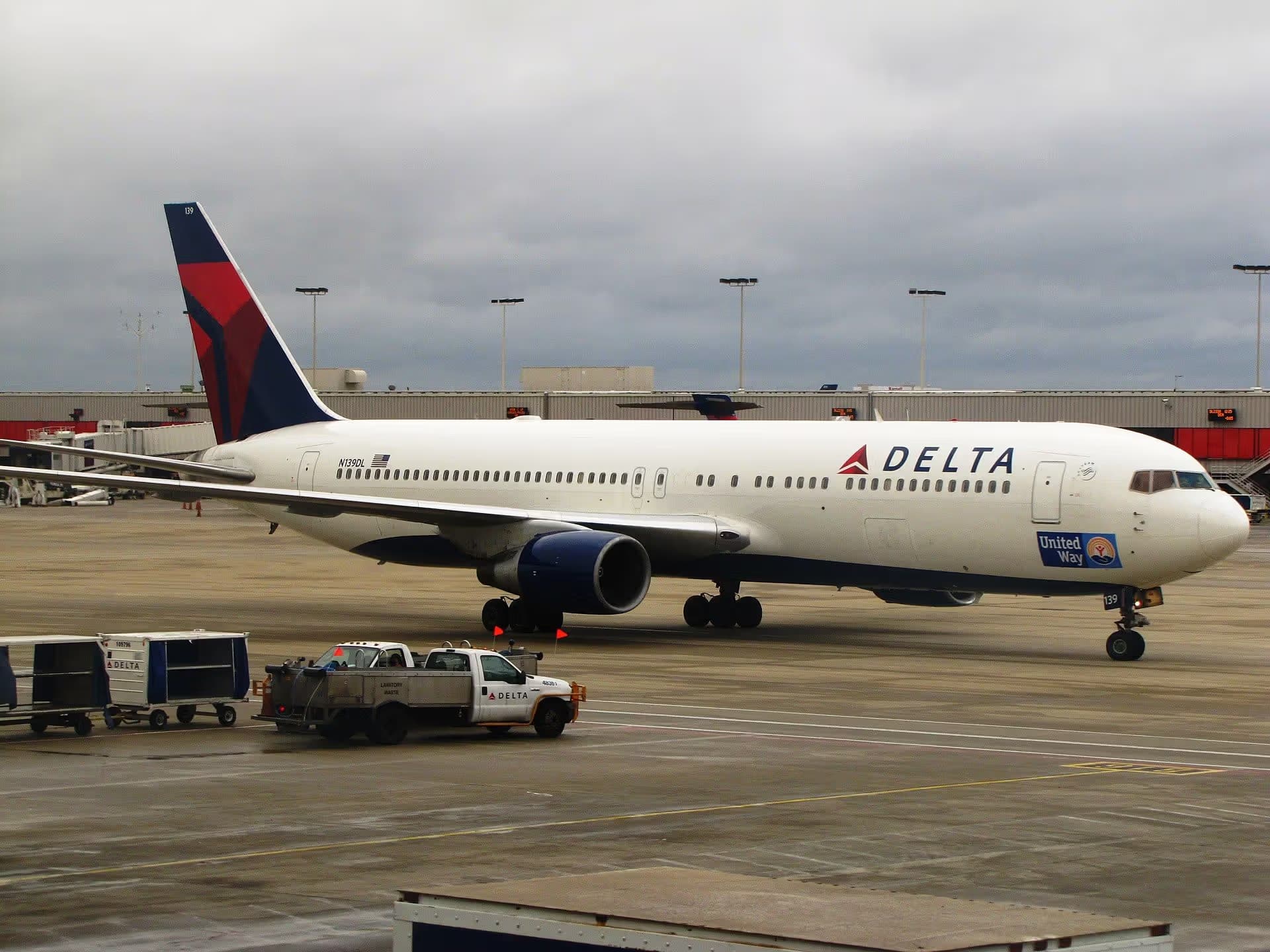 N139DL — Boeing