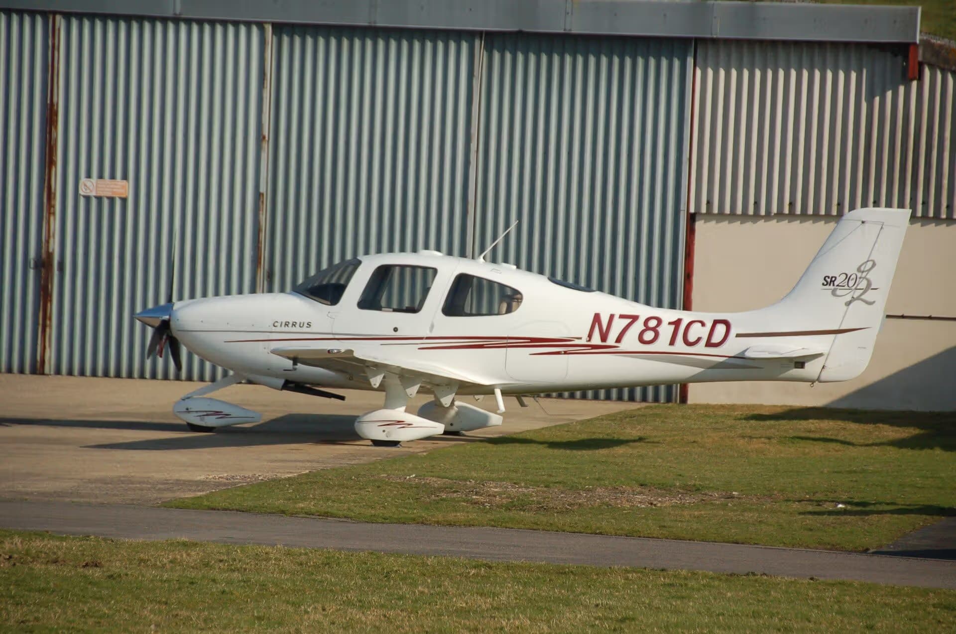 N781CD — Cirrus