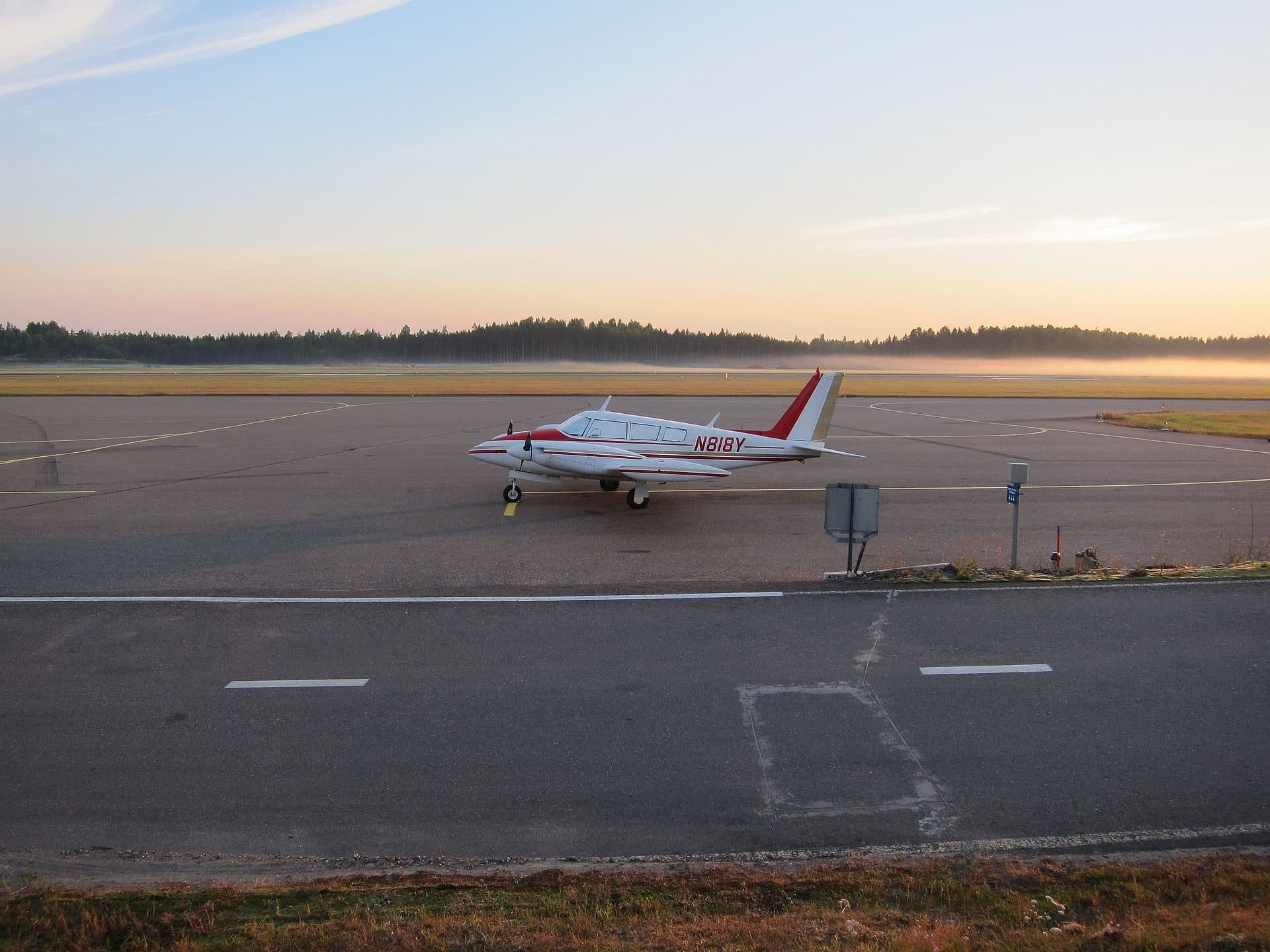 N818Y — Aircraft