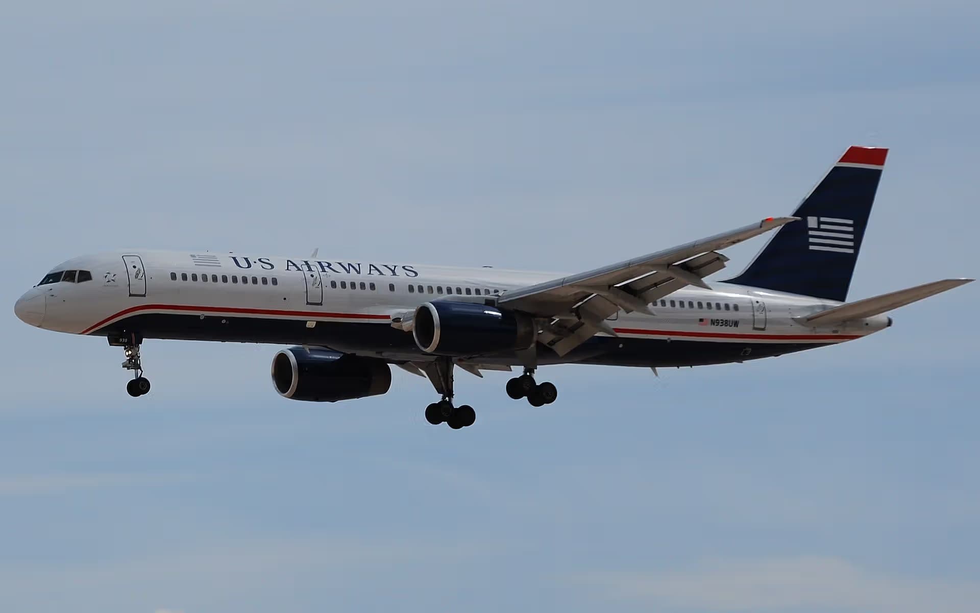 N938UW — Twin-engine aircraft