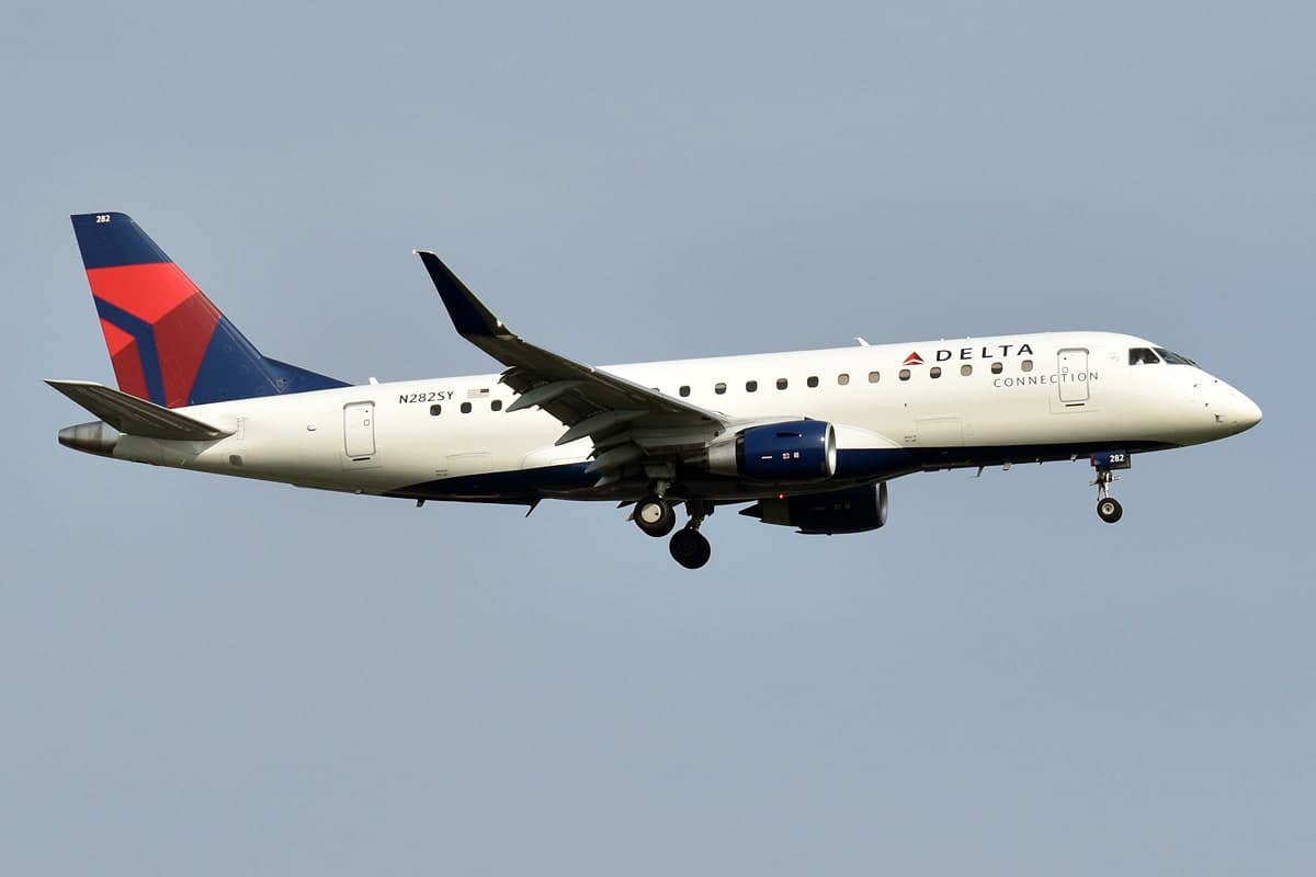N282SY — Embraer