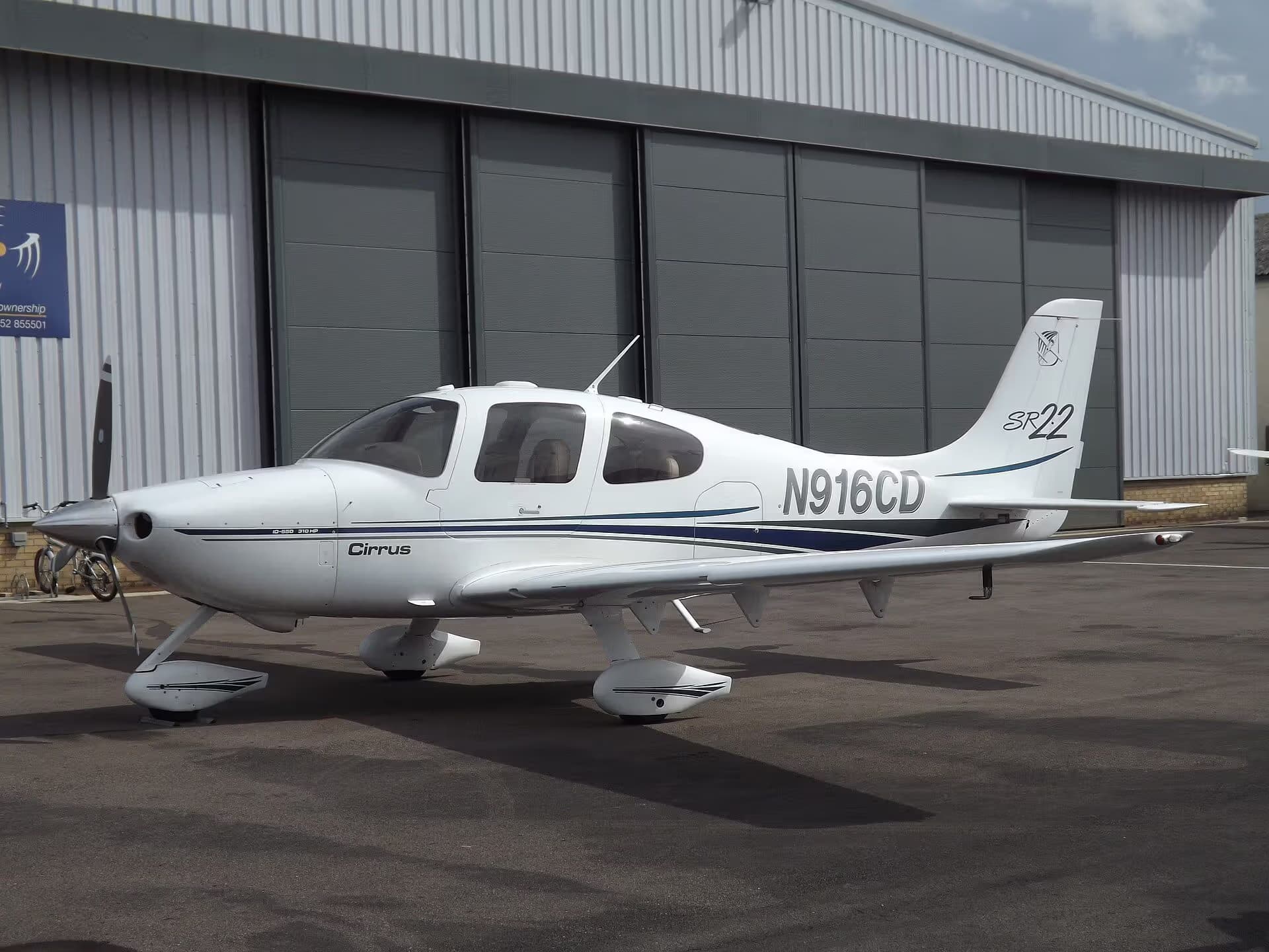 N916CD — Cirrus