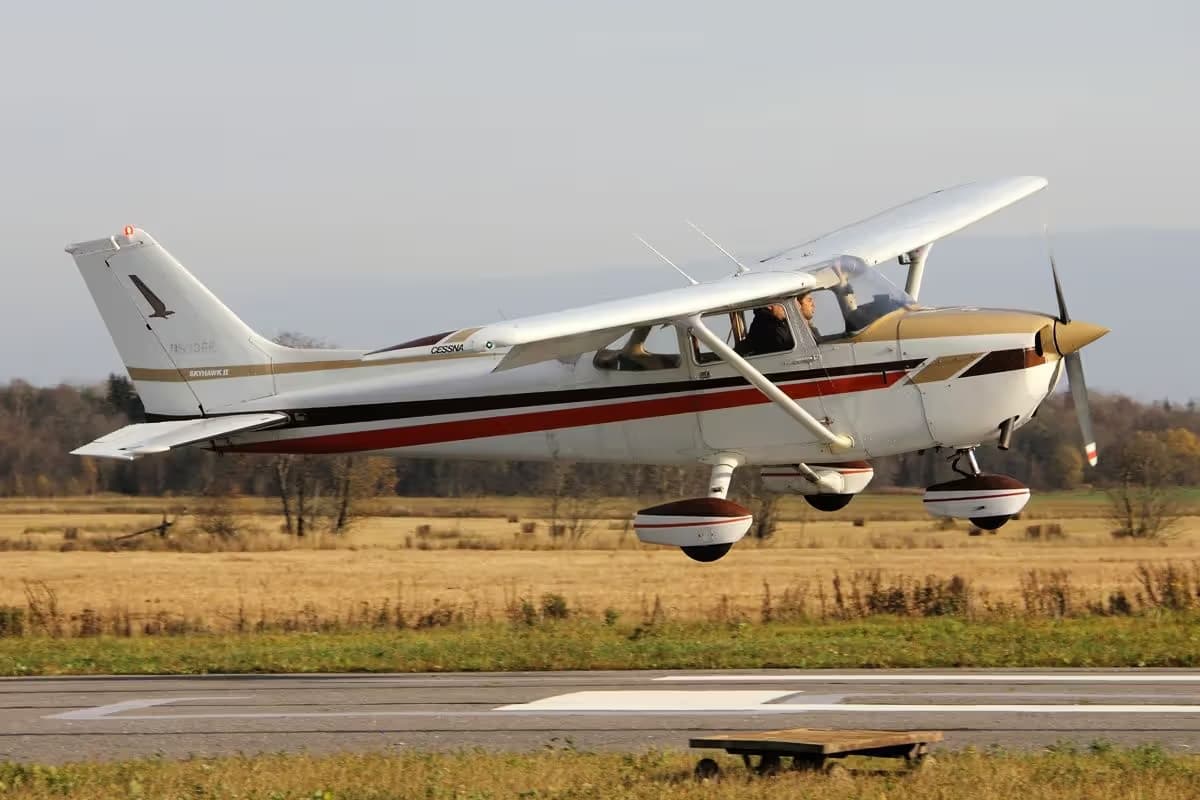 N5905E — Cessna