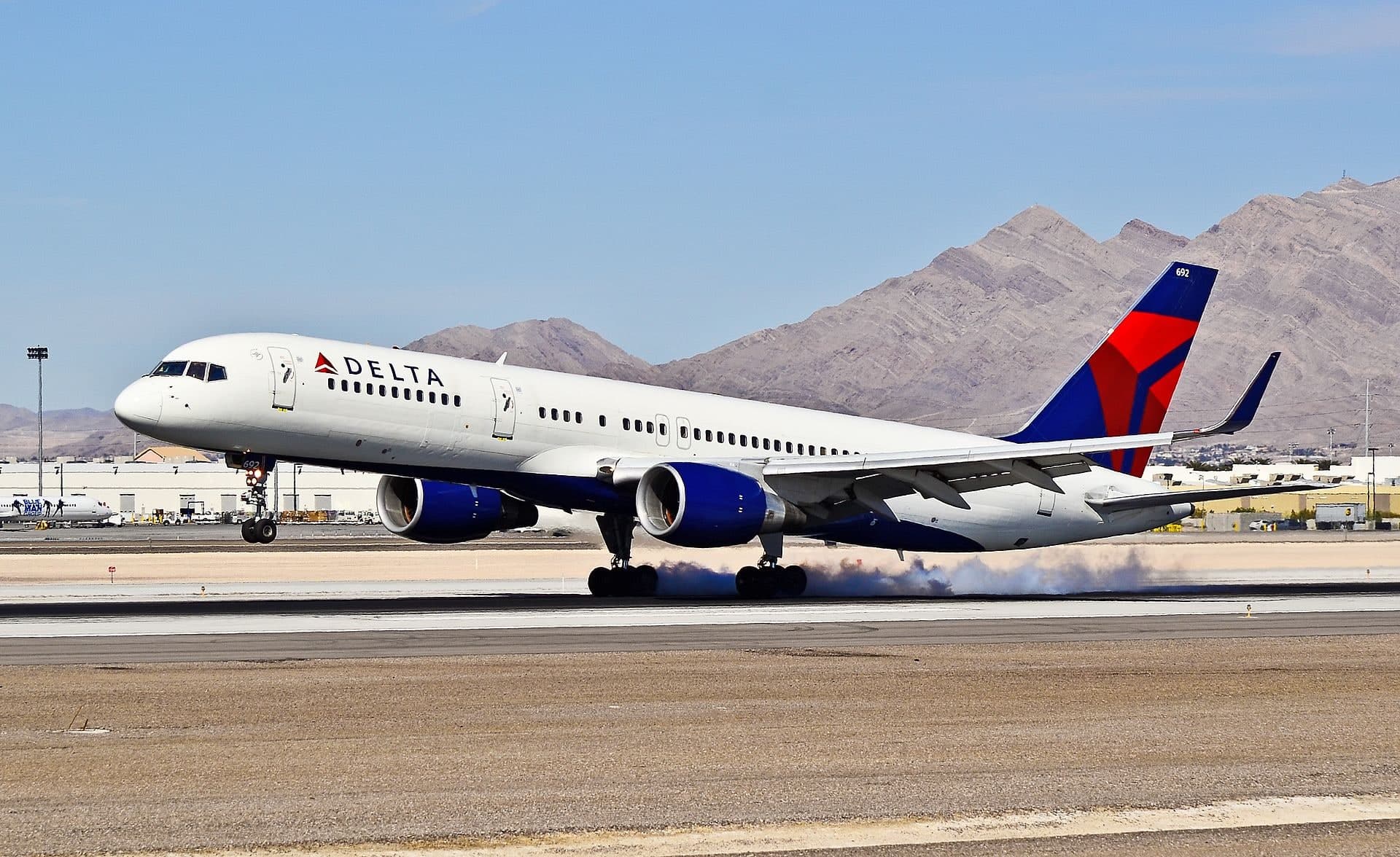 N692DL — Boeing
