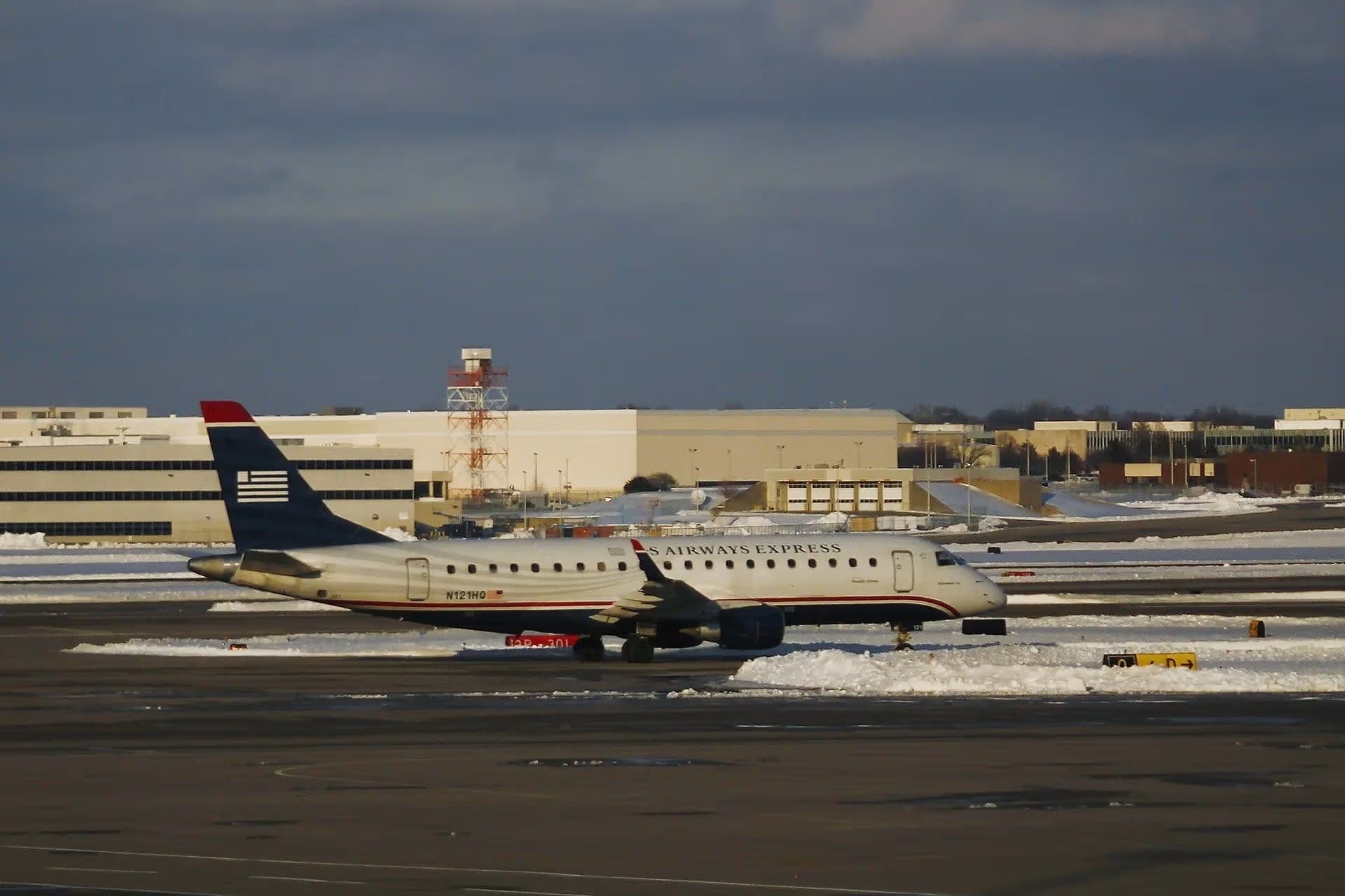 N121HQ — Embraer