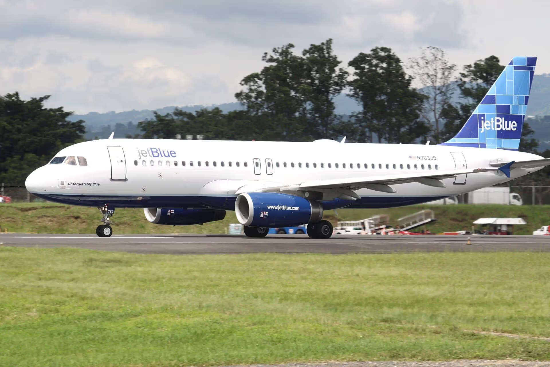 N763JB — Airbus