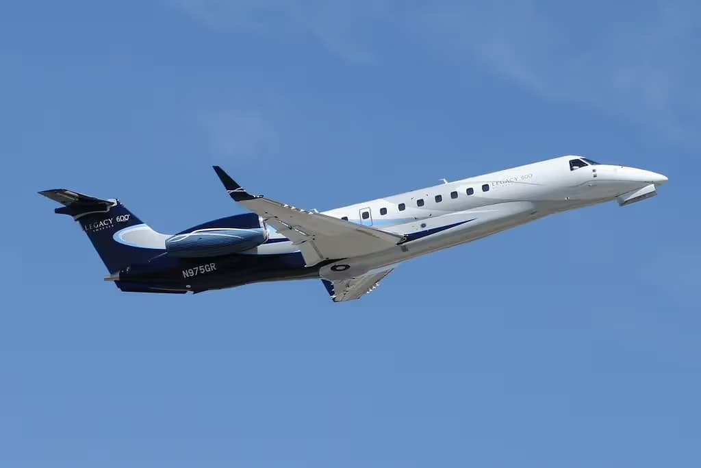 N975GR — Embraer