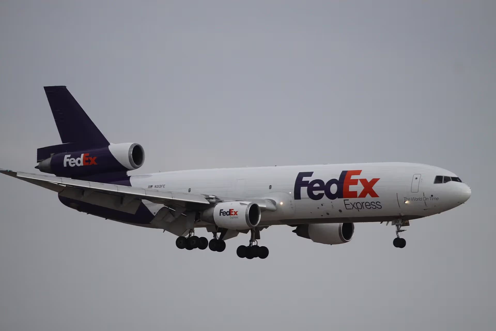 N313FE — Douglas