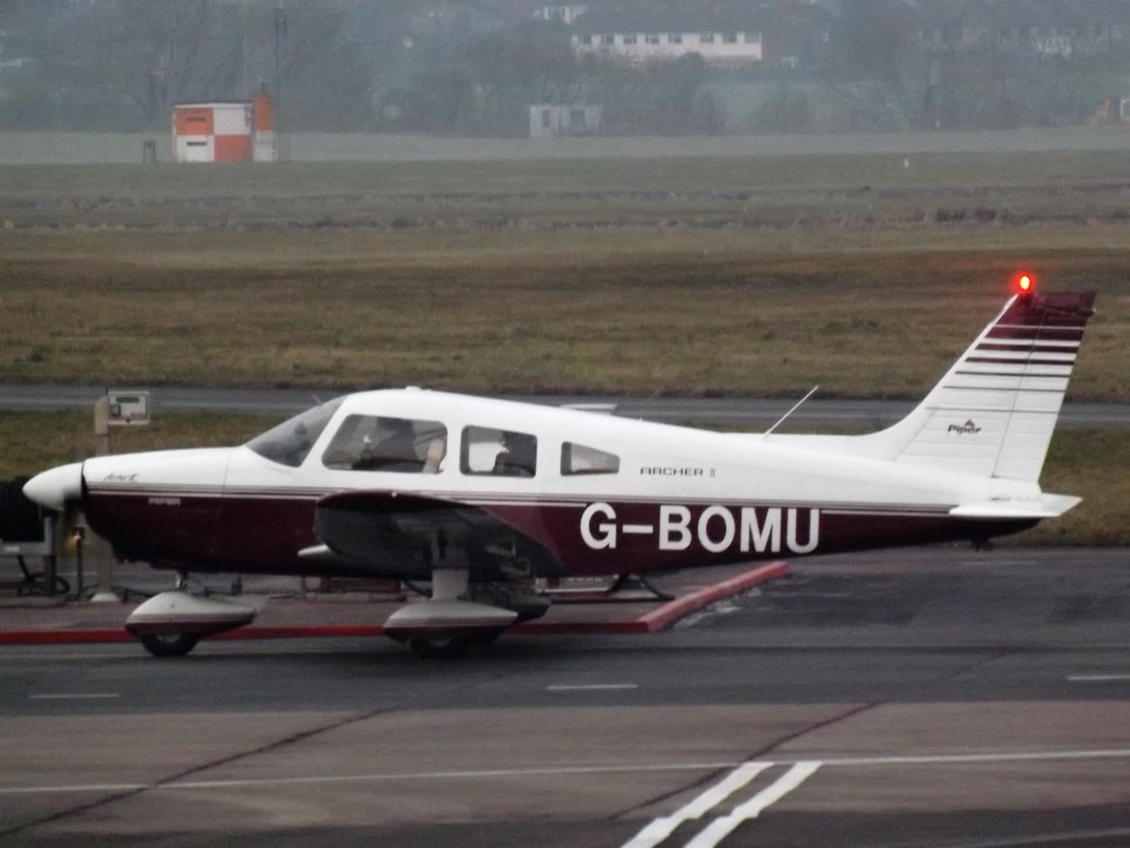 G-BOMU — Piper