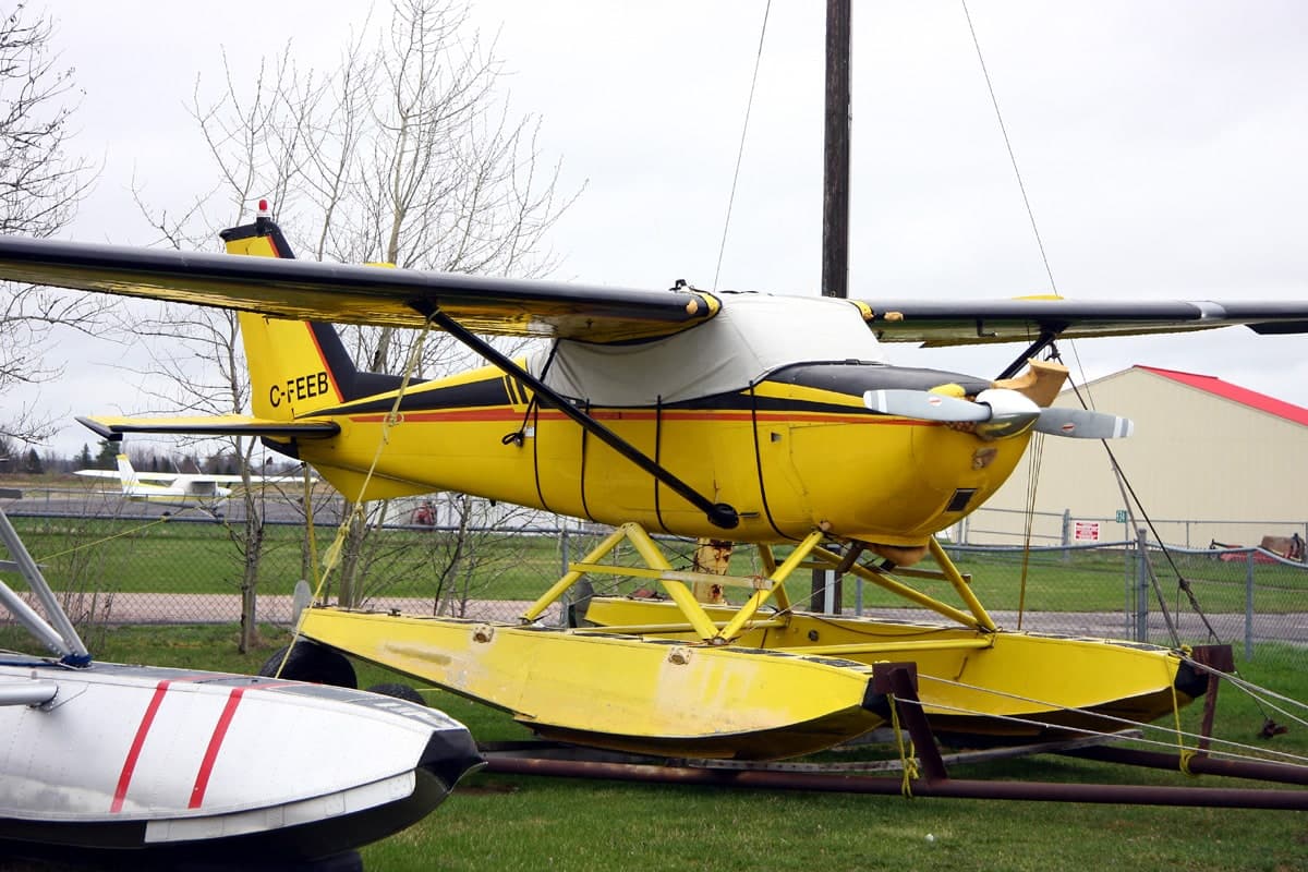 C-FEEB — Cessna
