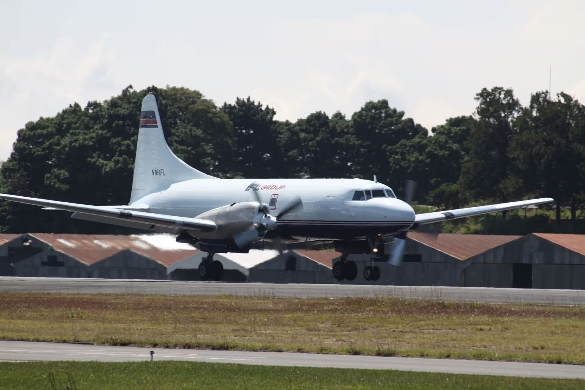 N181FL — Twin-engine aircraft