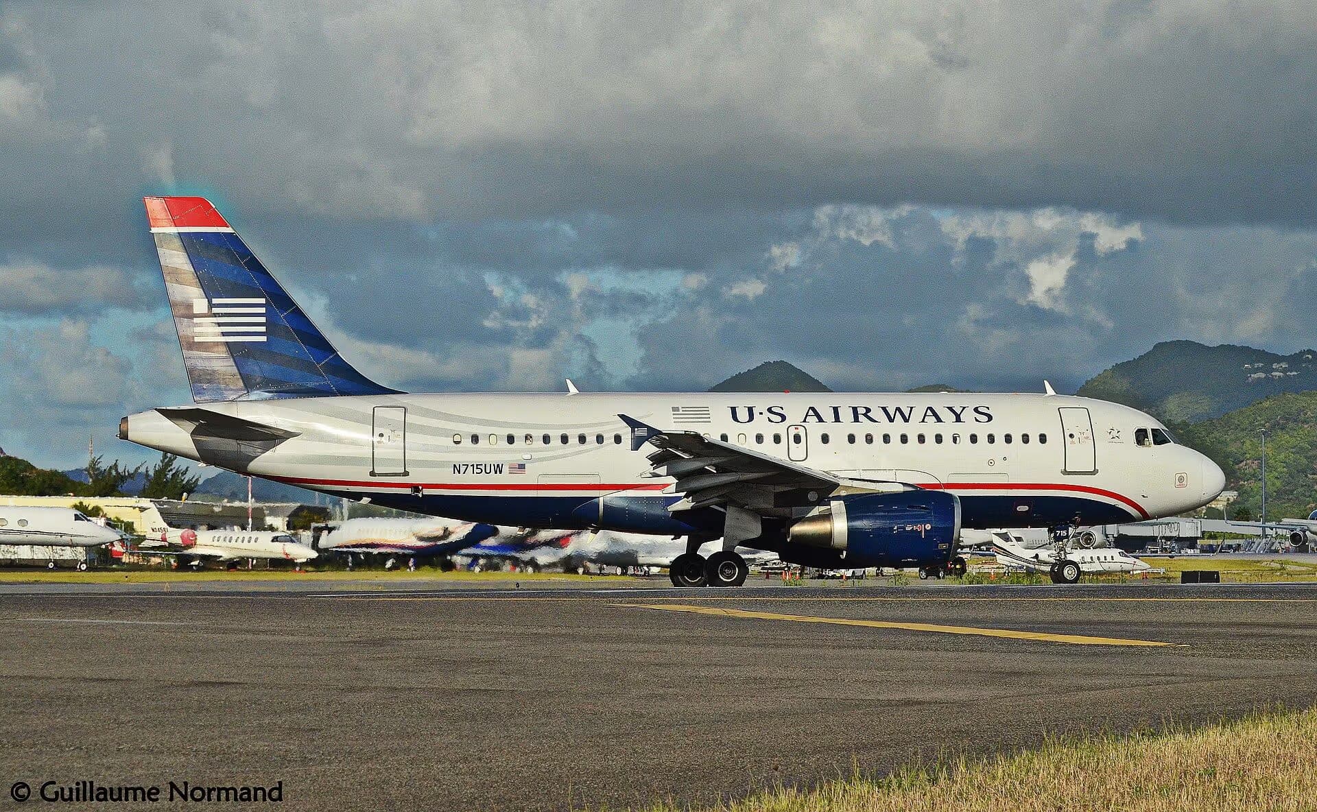 N715UW — Airbus
