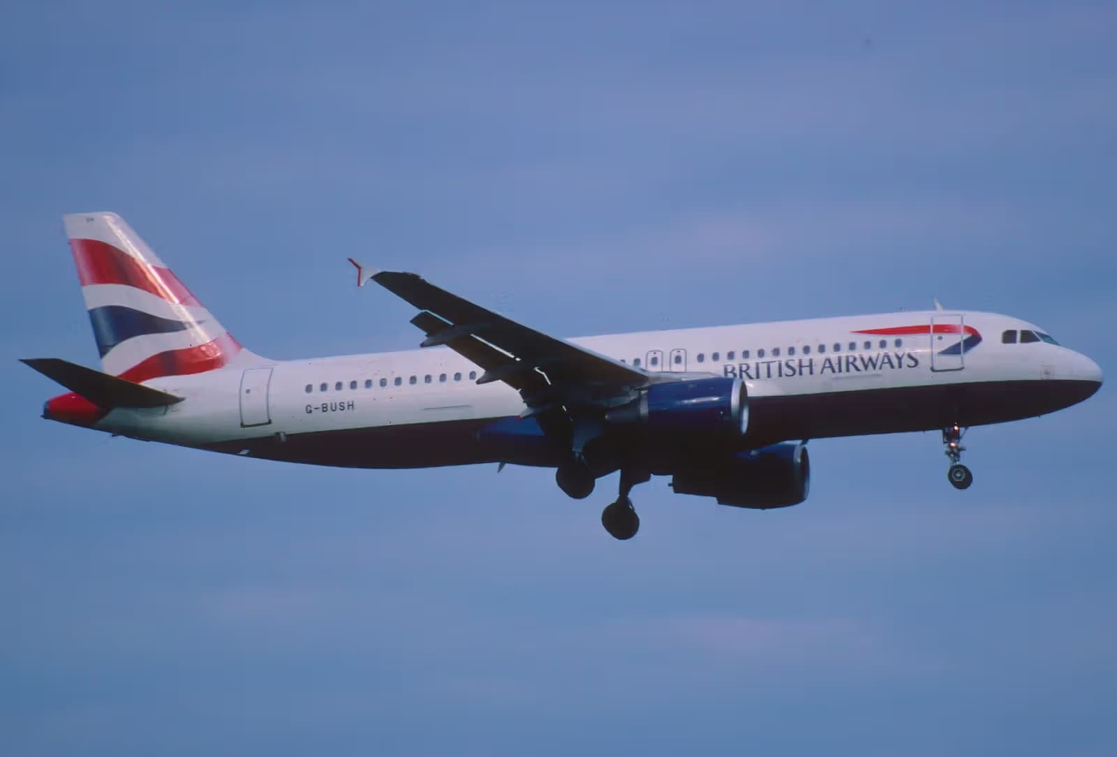 G-BUSH — Twin-engine aircraft