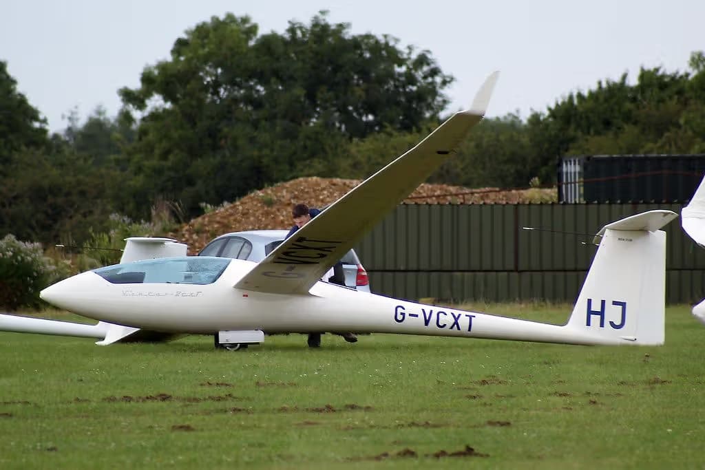 G-VCXT — Glider